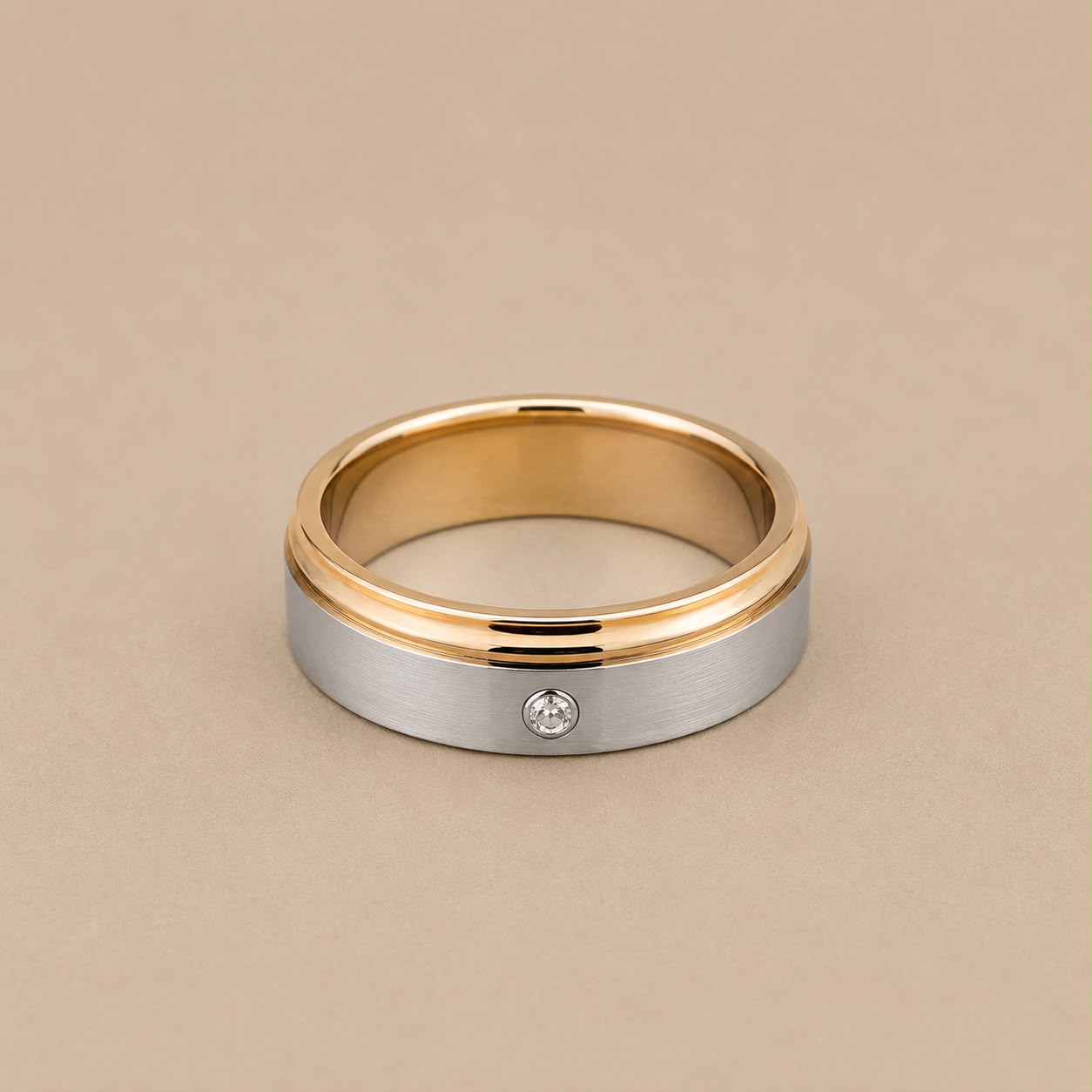 Anillo de Acero Inoxidable Dorado y Plateado con Circonita