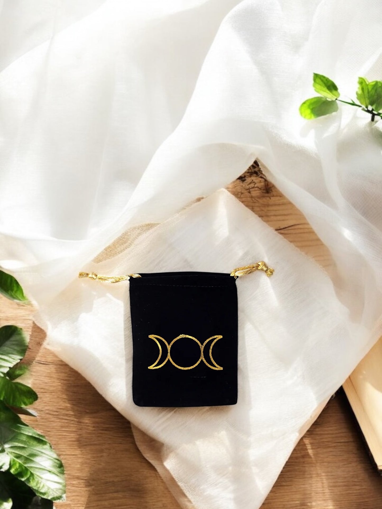 Bolsa de terciopelo triple luna