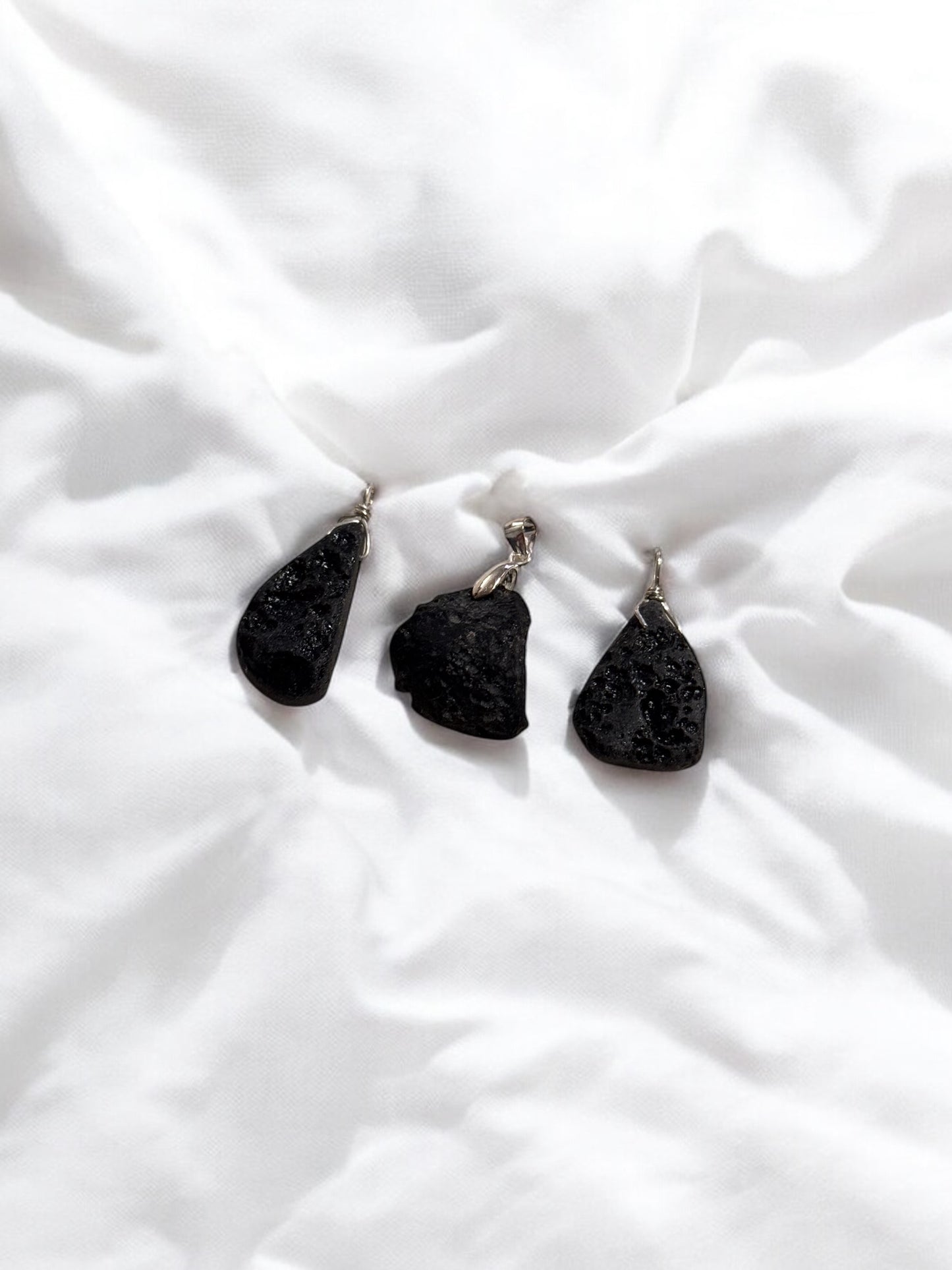 Colgante tectita (meteorito) engarce de acero