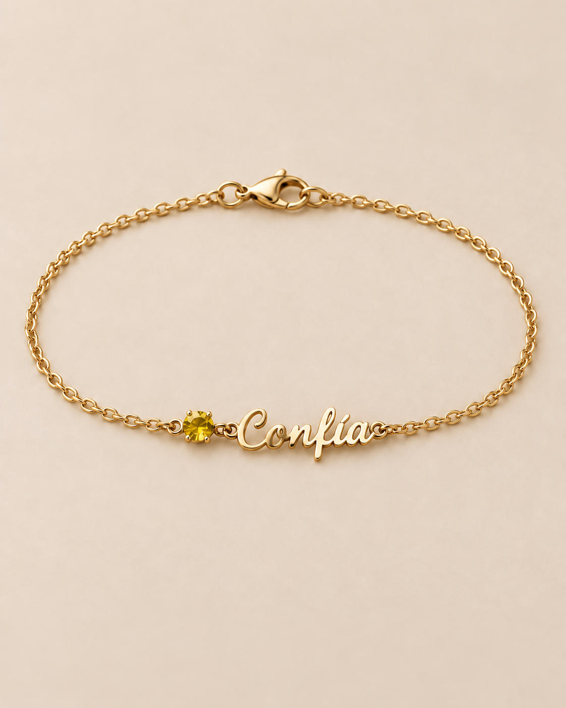 Pulsera “Confía” con citrino · Dorada