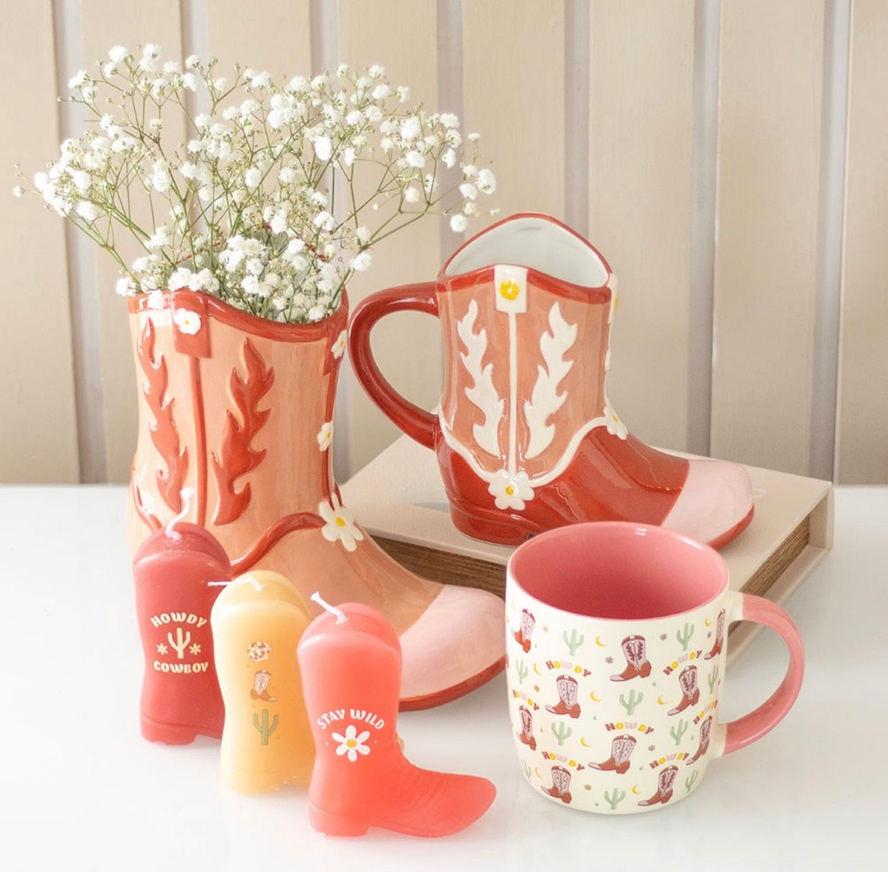 TAZA CON FORMA DE BOTA DE VAQUERO ROSA