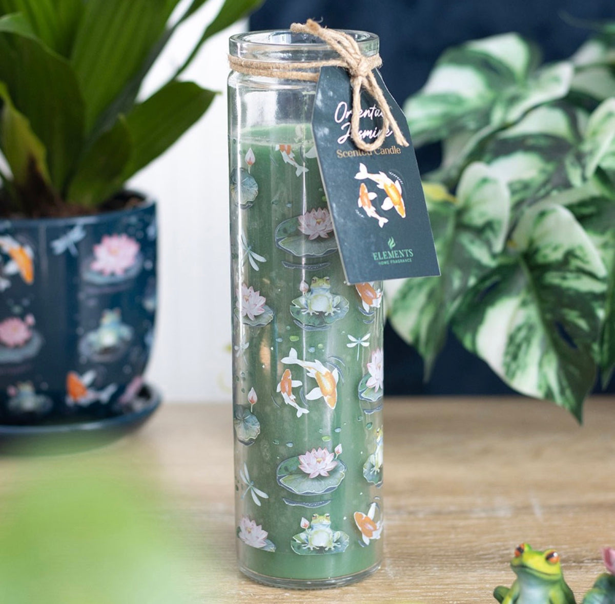 VELA DE TUBO «Estampado de estanque» CON AROMA A JAZMÍN ORIENTAL
