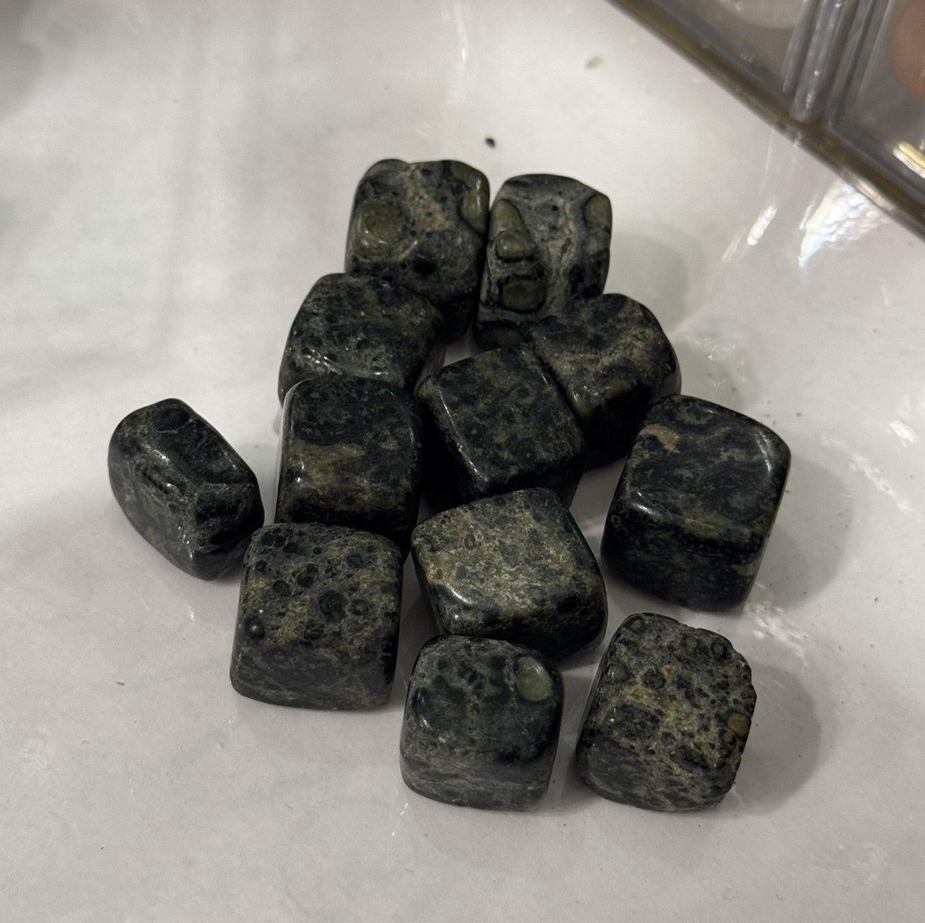 Mineral rodado Jaspe kambaba
