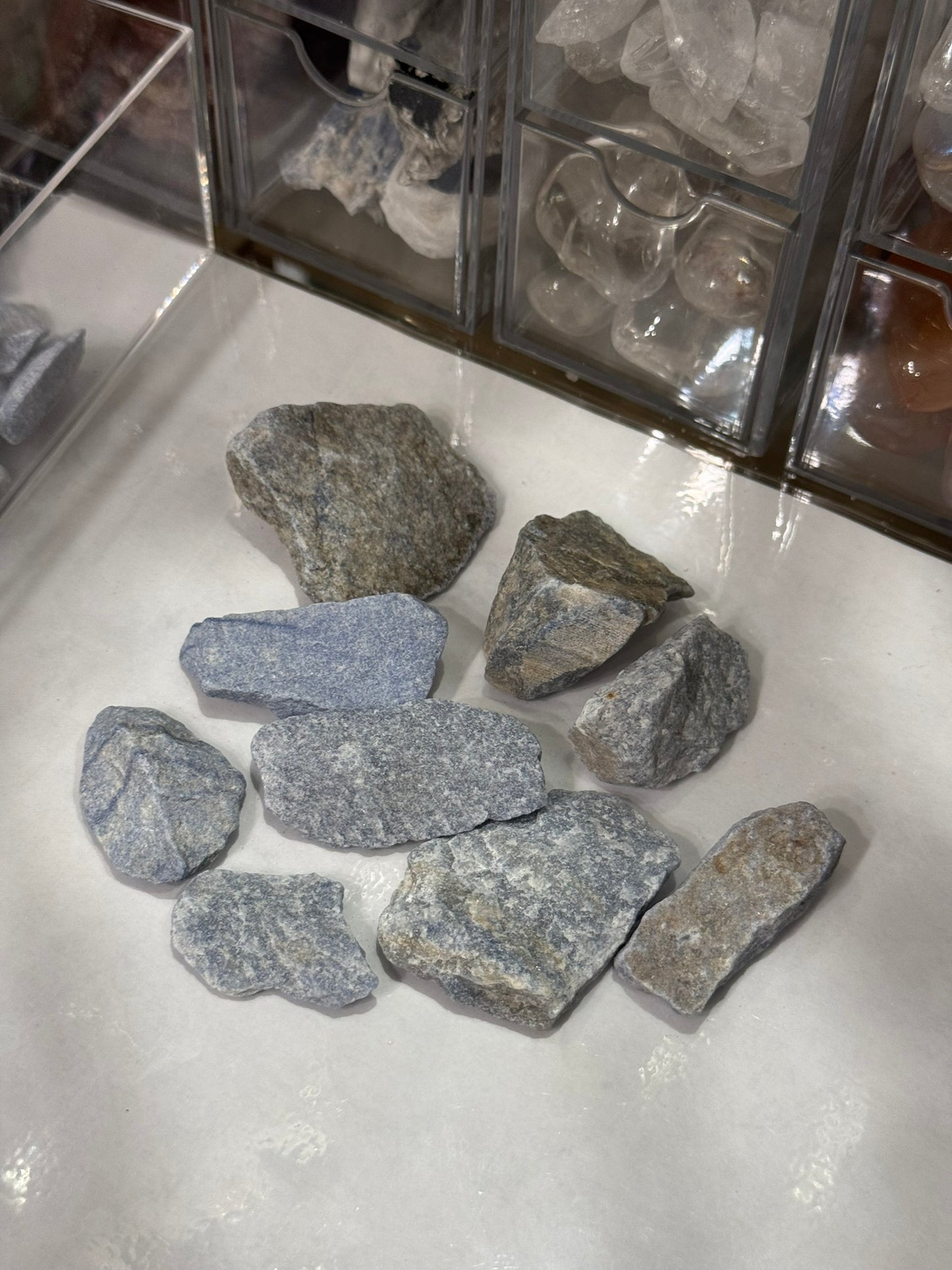 Mineral bruto cuarzo azul