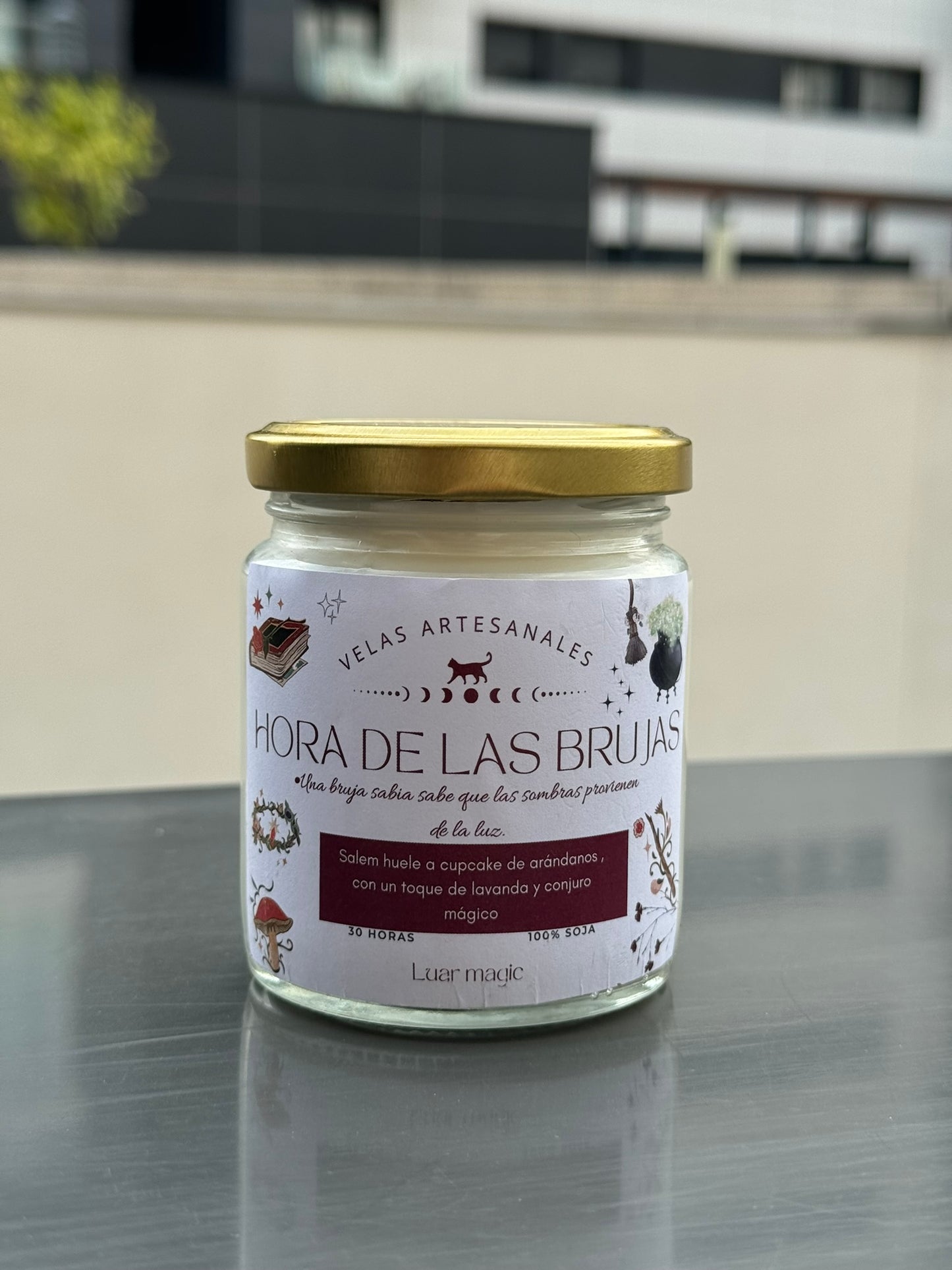 Vela artesanal "Hora de las Brujas"