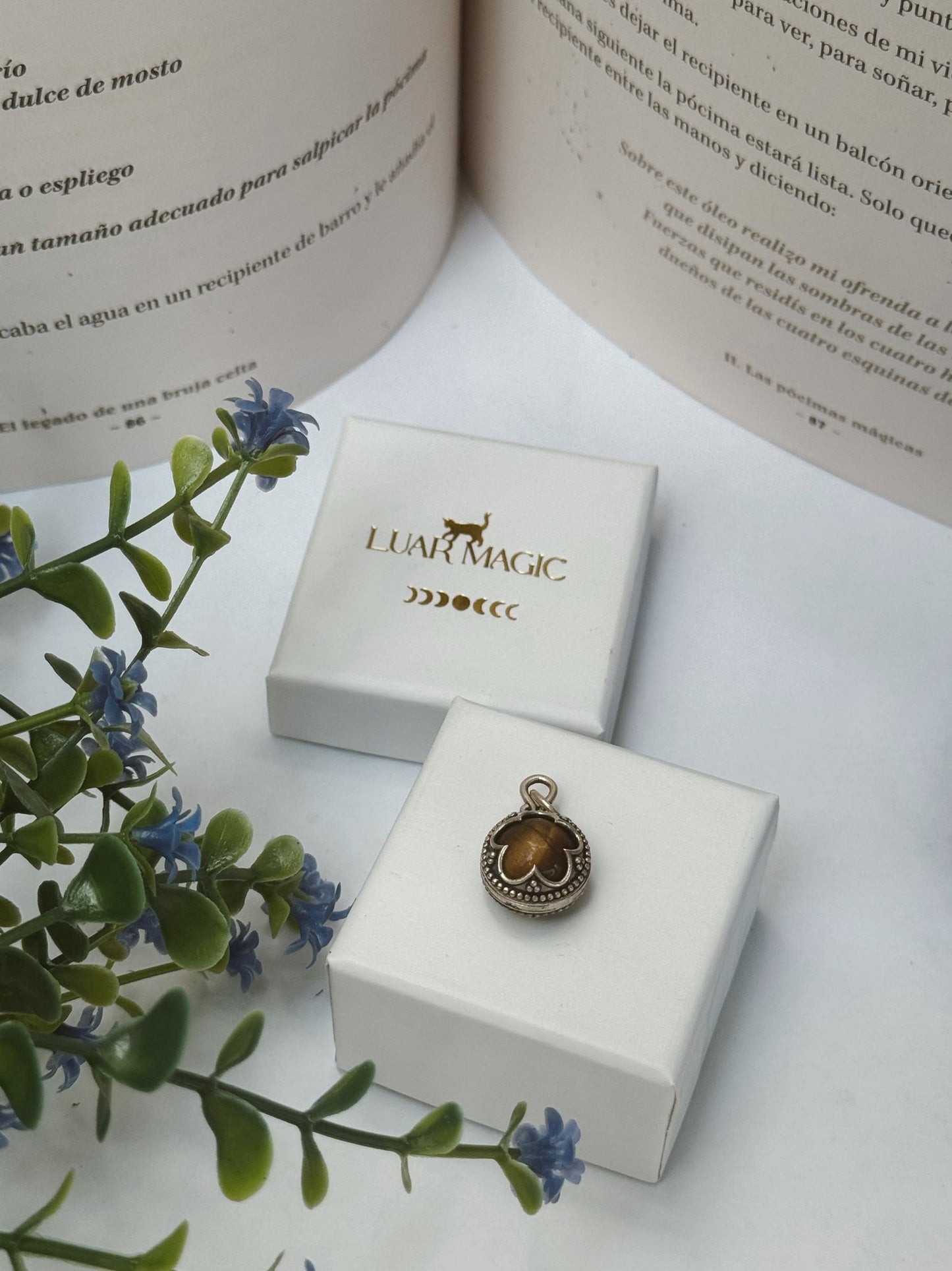 Gotland ojo de tigre grande plata ley 925