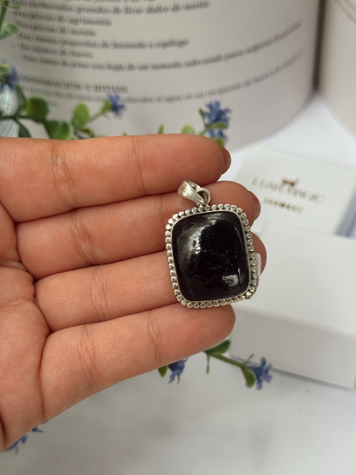 Colgante de Turmalina Negra en Plata de Ley 925