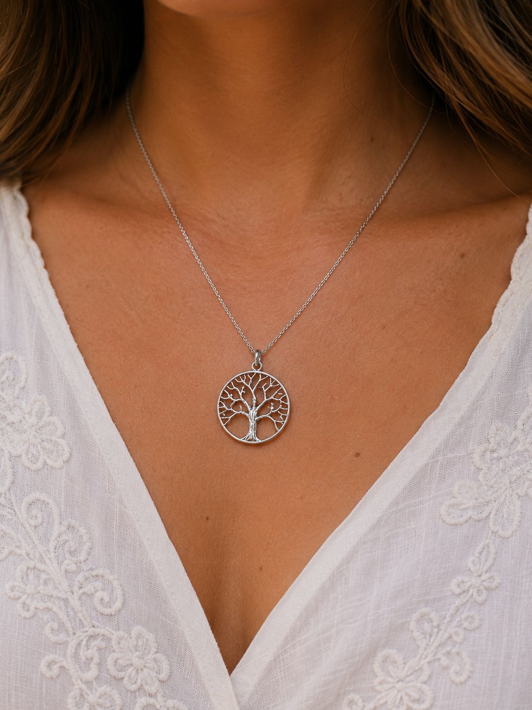 Colgante árbol de la vida en plata - hecho a mano