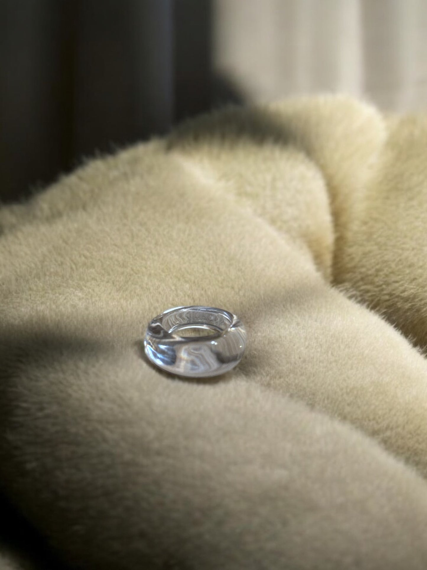 Anillo resina estilo cristal