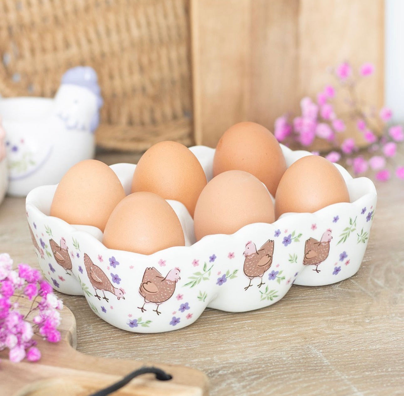 HUEVERA DE CERÁMICA CON ESTAMPADO DE GALLINA