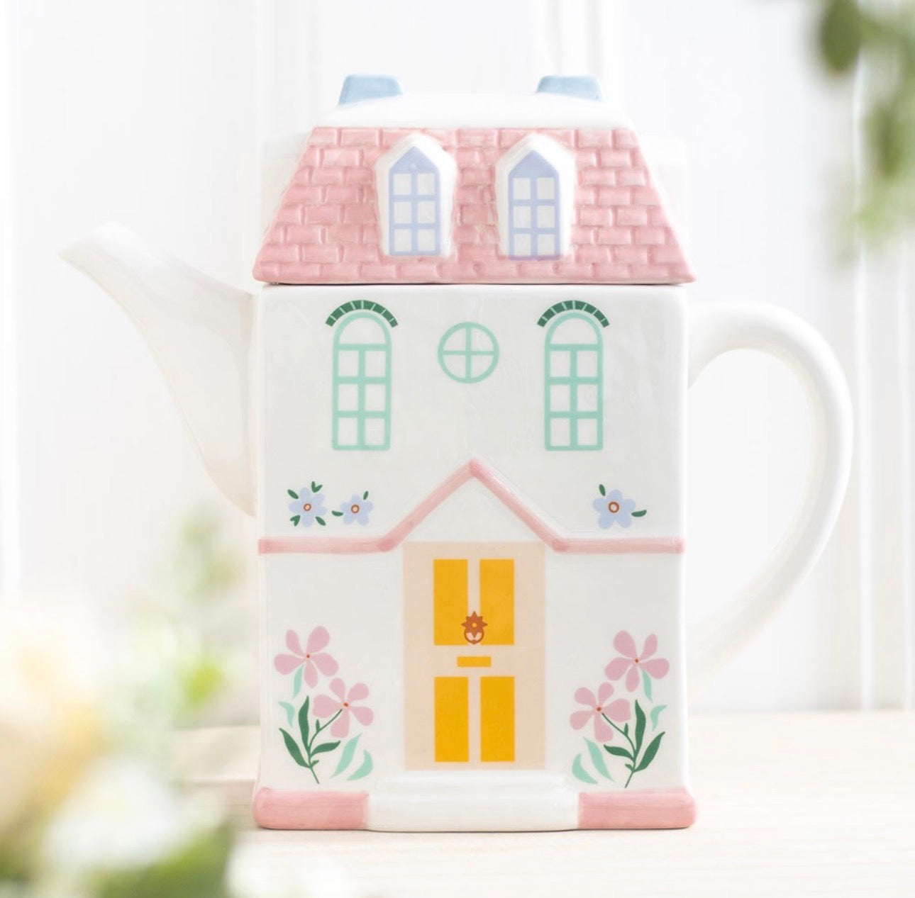 TETERA CON FORMA DE CASA PASTEL