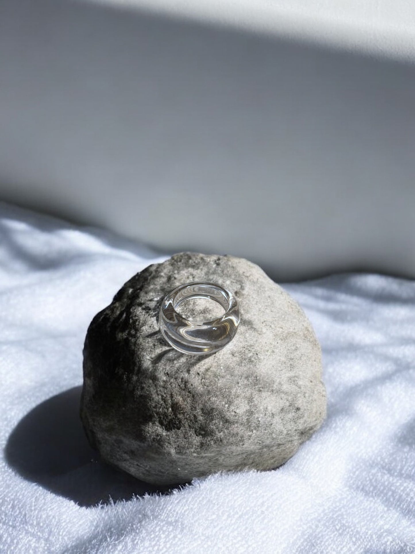 Anillo resina estilo cristal