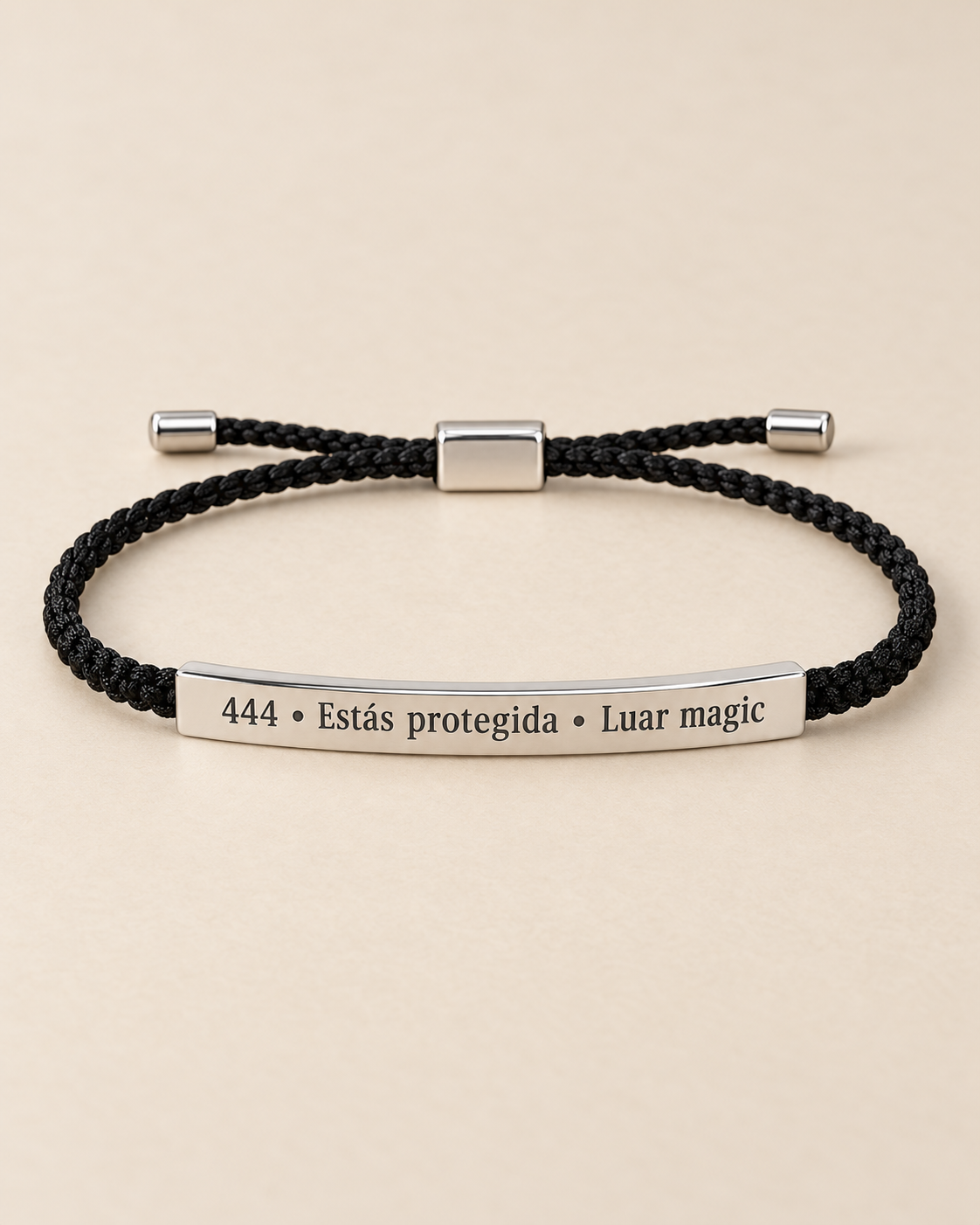 Pulsera “444 · Estás protegida” plateada