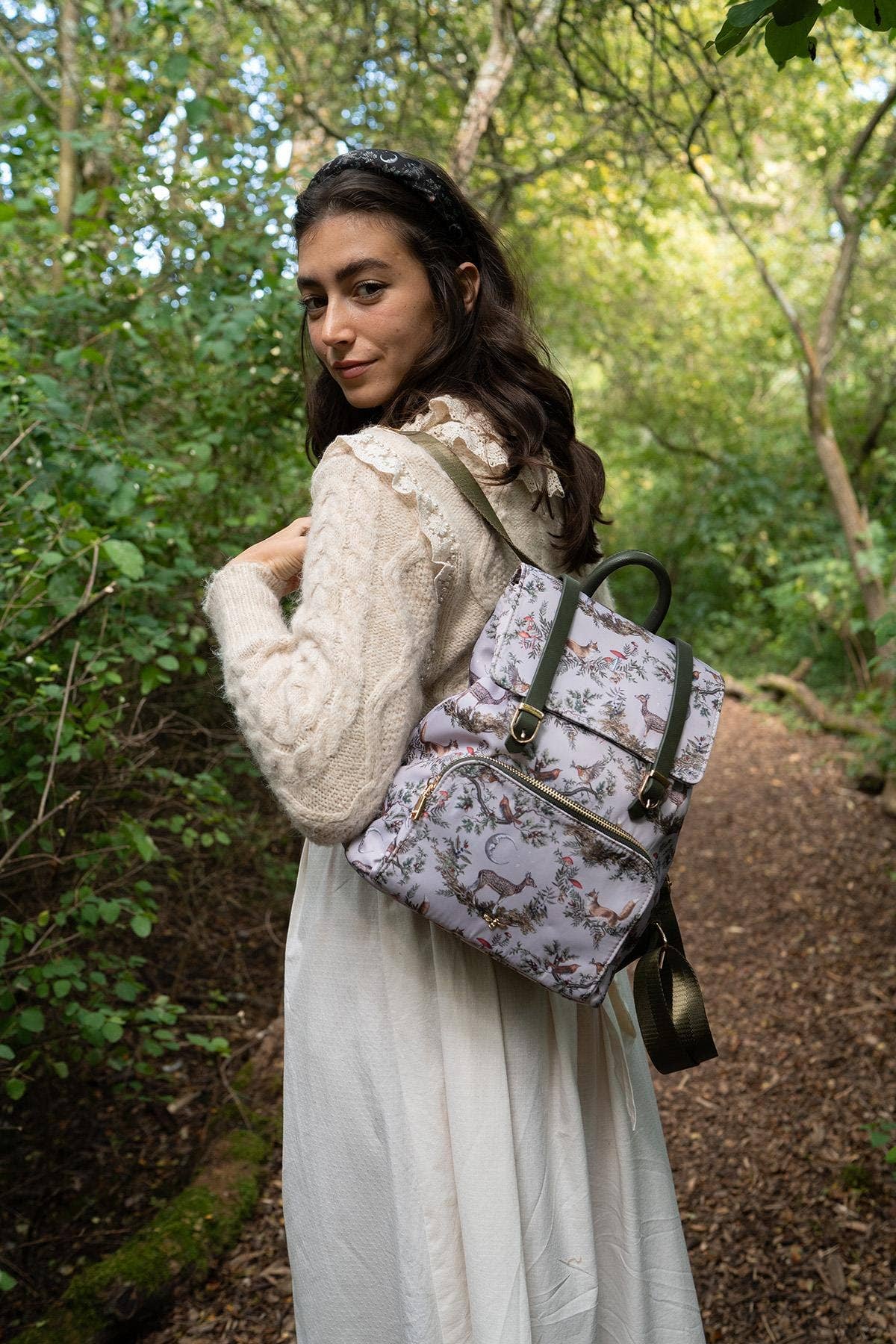 Mochila A Night's Tale Woodland, color gris cristal artesanal