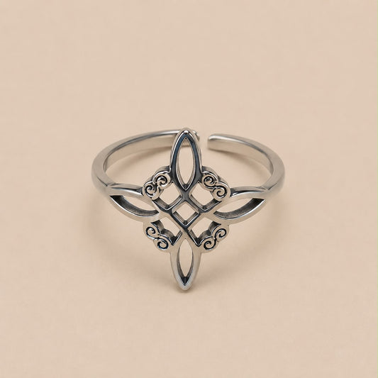 Anillo Acero Adaptable Nudo De Brujas Plateado