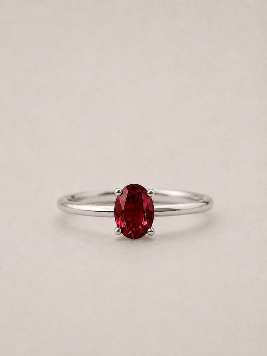 Anillo Granate Facetado en Plata