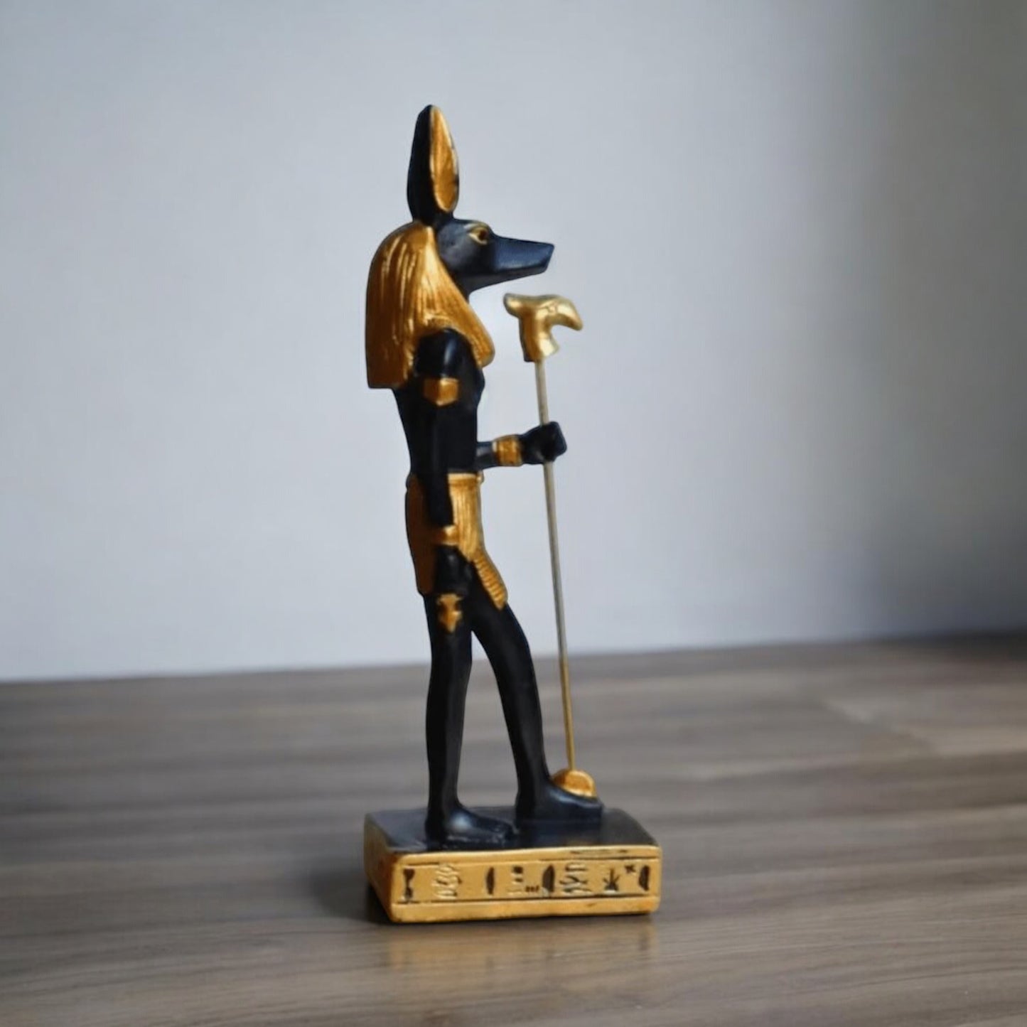 Estatua Anubis