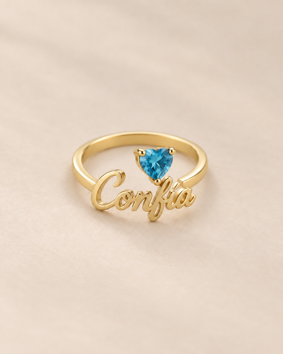 Anillo confía con corazón de aguamarina