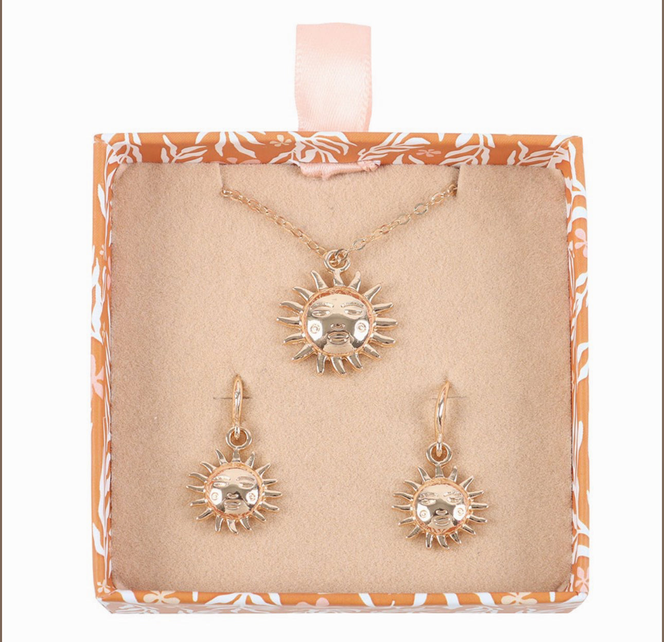 Conjunto de pendientes y collar con forma de sol