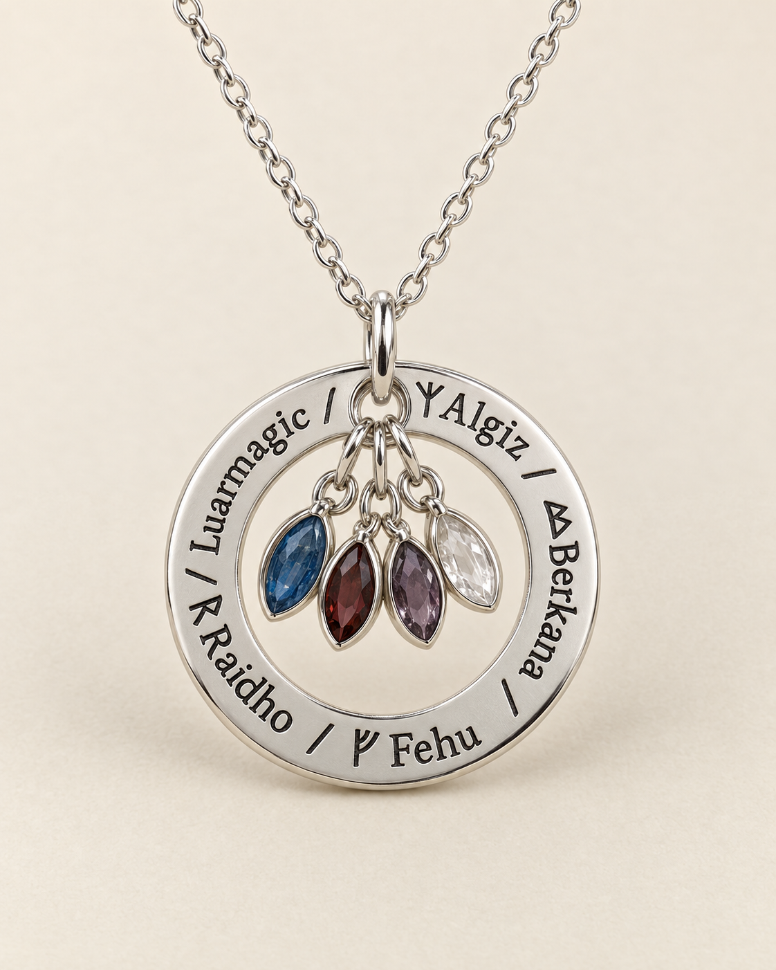 Colgante de Runas y Piedras · Plateado con minerales