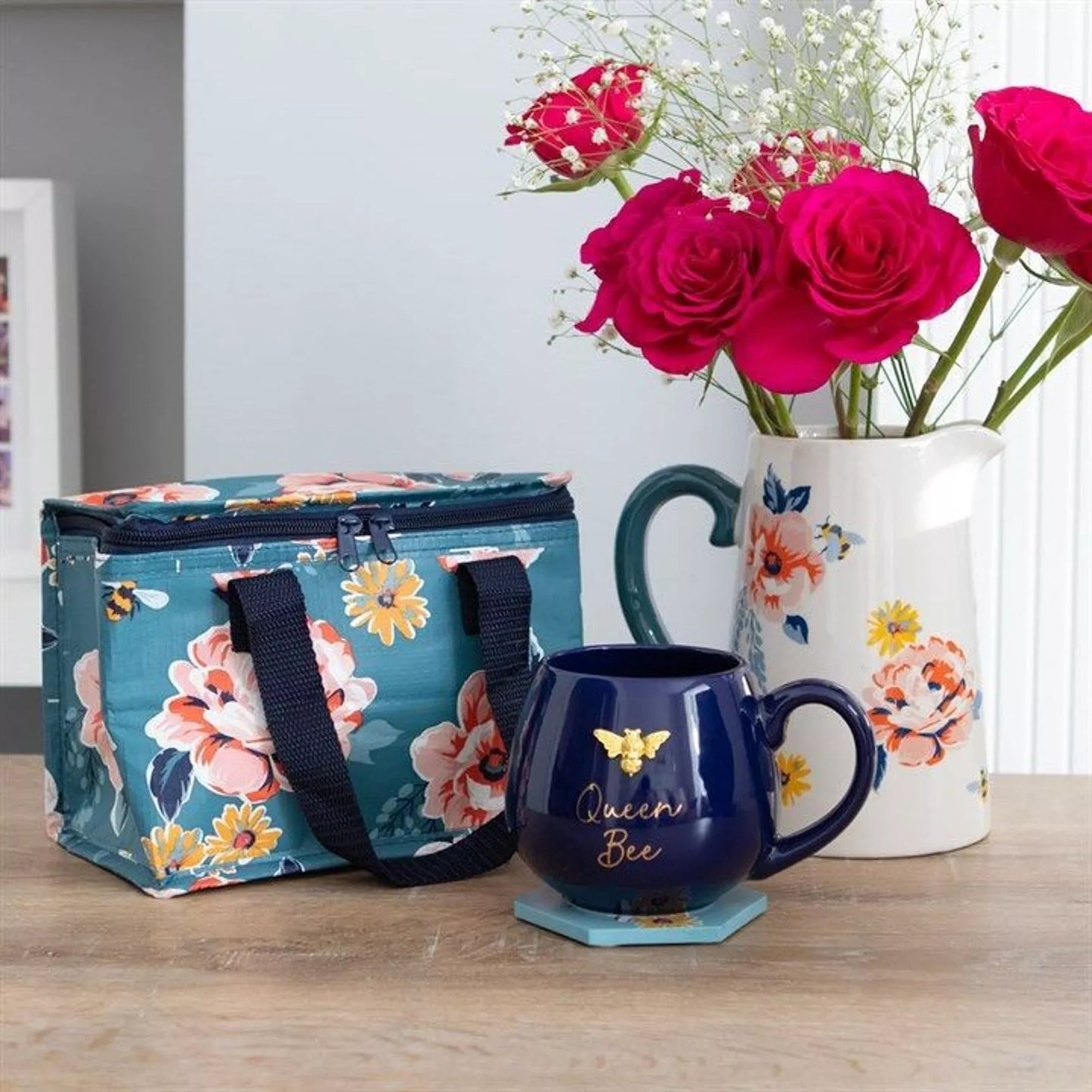 Taza Redondeada Abeja Reina