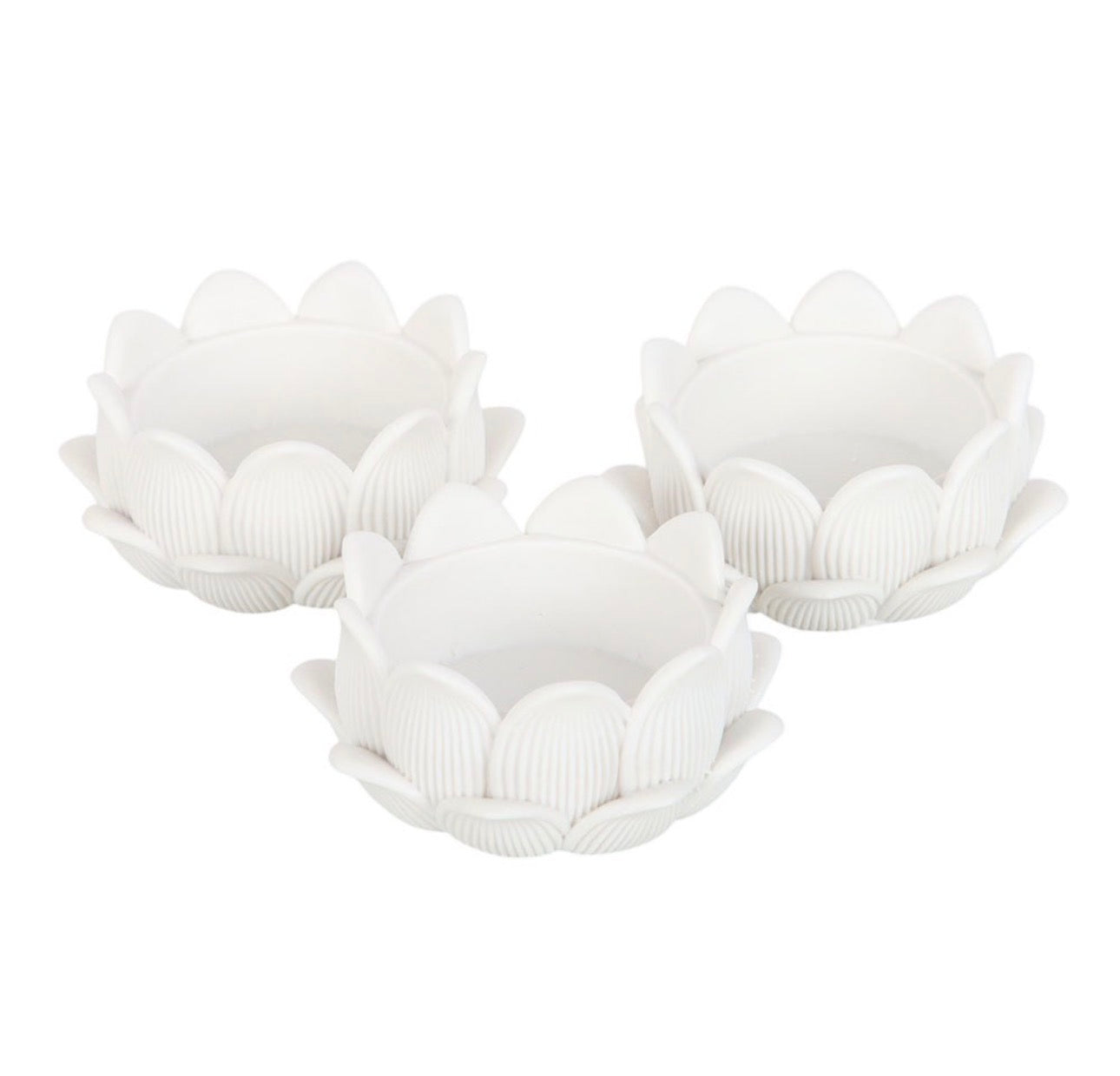 JUEGO DE 3 PORTAVELAS CON FORMA DE FLOR DE LOTO BLANCA