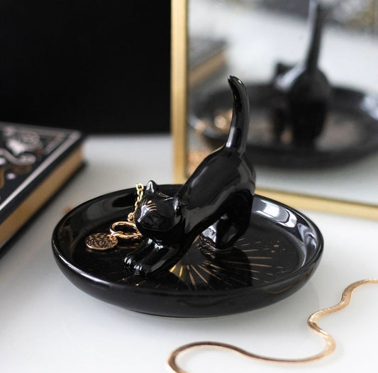 PLATO DE AMULETOS MÁGICOS CON FORMA DE GATO NEGRO
