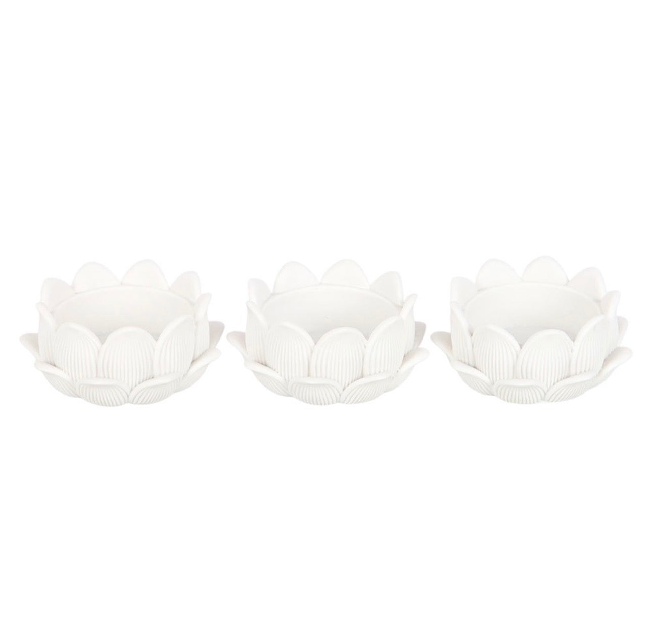 JUEGO DE 3 PORTAVELAS CON FORMA DE FLOR DE LOTO BLANCA