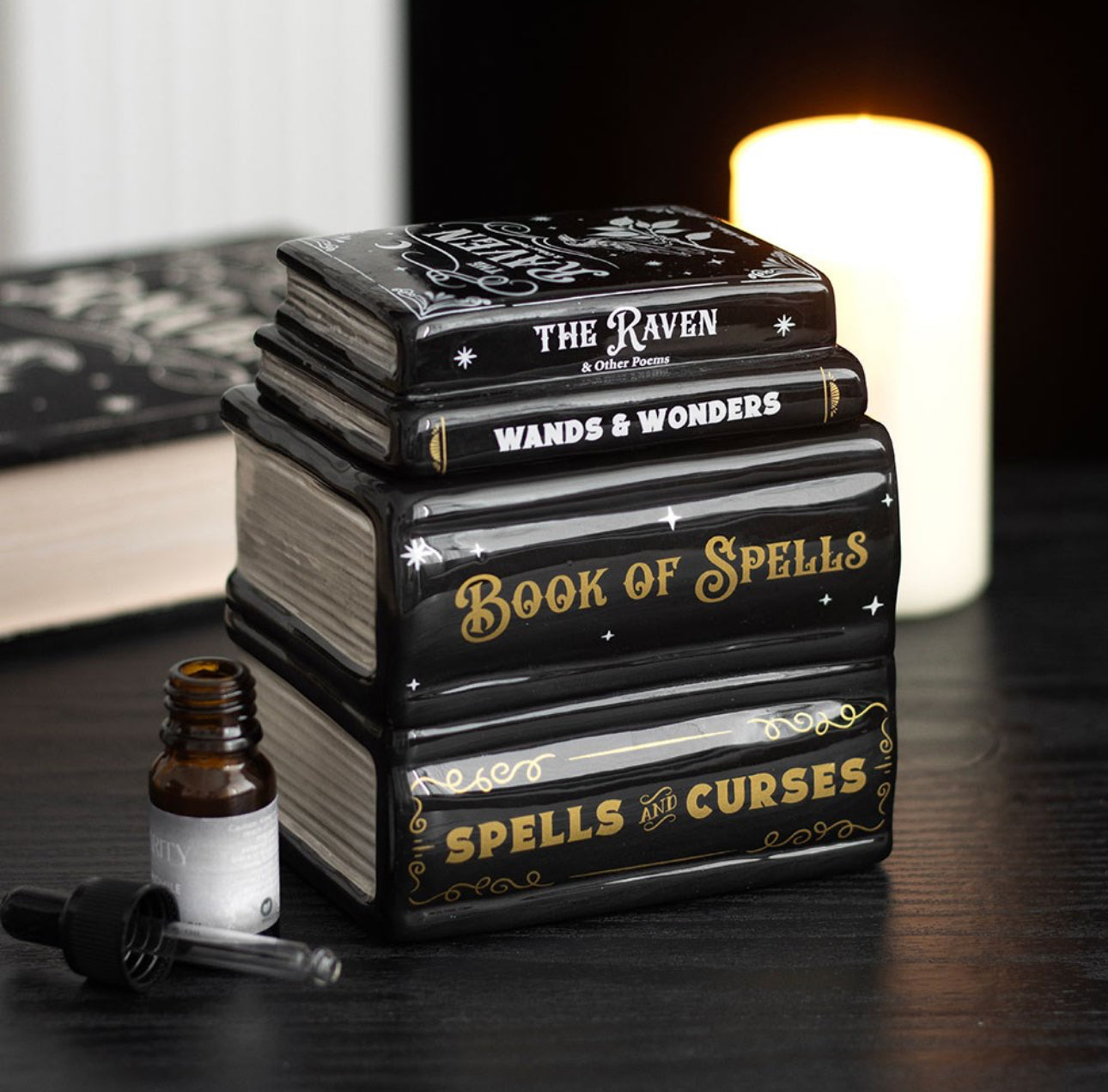 Quemador de aceite y calentador de cera Book of Spells