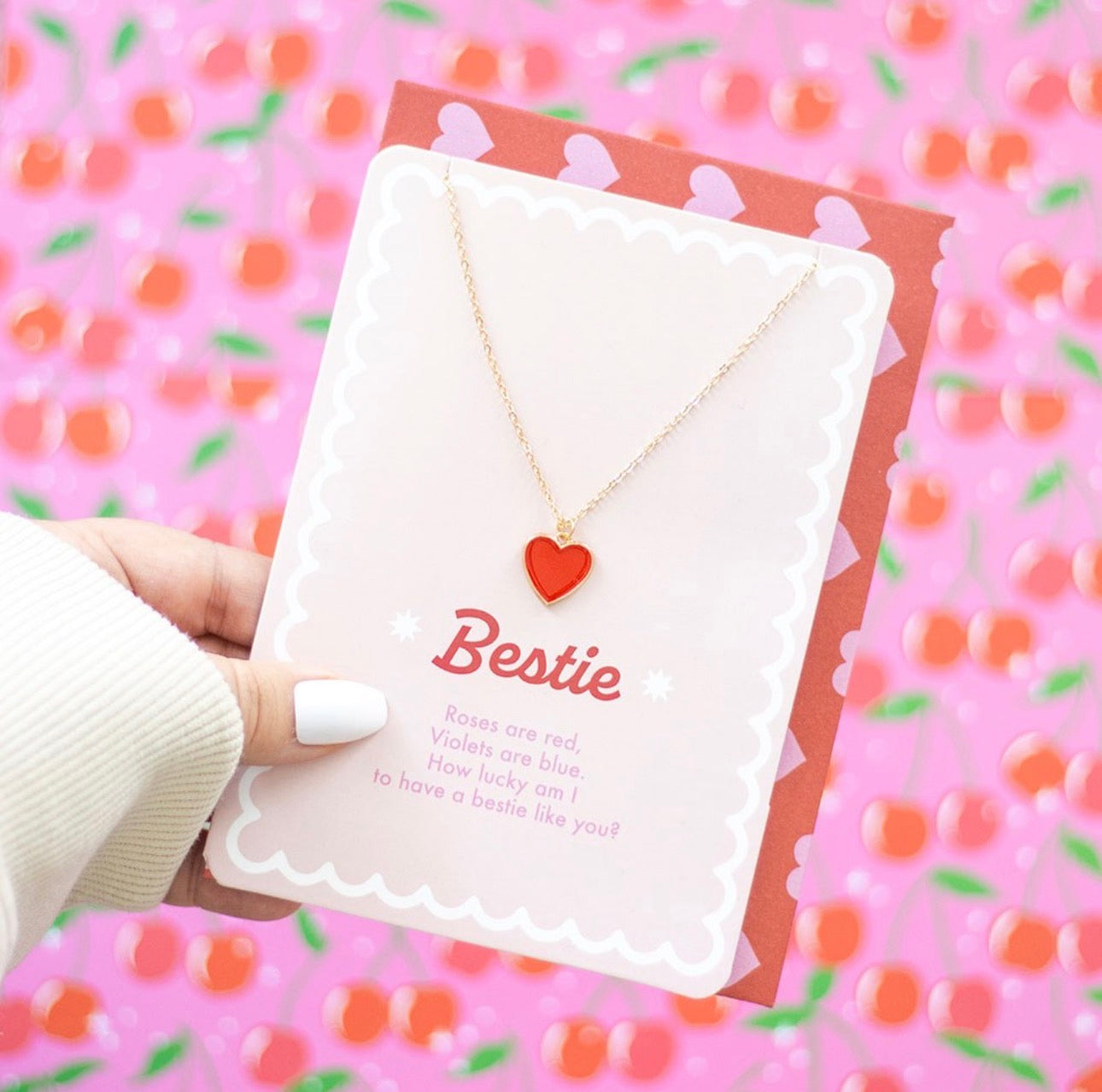 TARJETA DE FELICITACIÓN CON COLLAR DE CORAZÓN ESMALTADO PARA MEJOR AMIGA