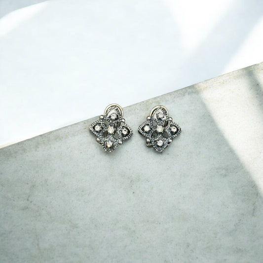 PENDIENTES DE ESTILO ISABELINO