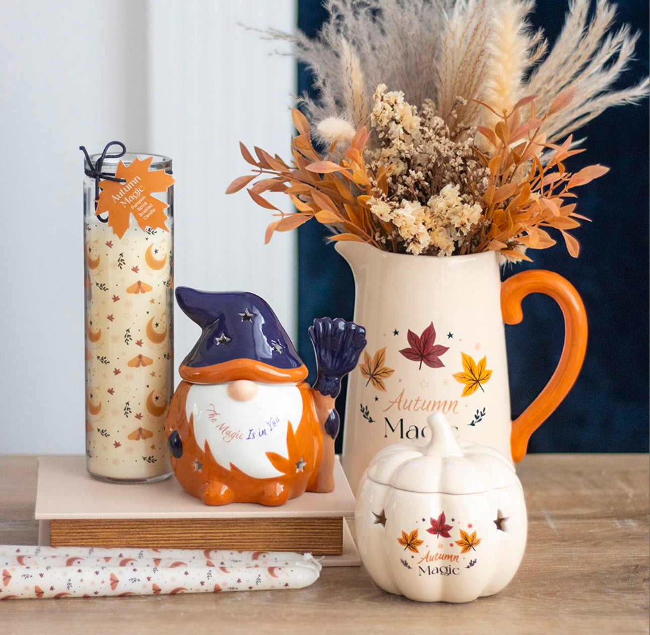 Vela mágica de calabaza y especias en forma de tubo de otoño