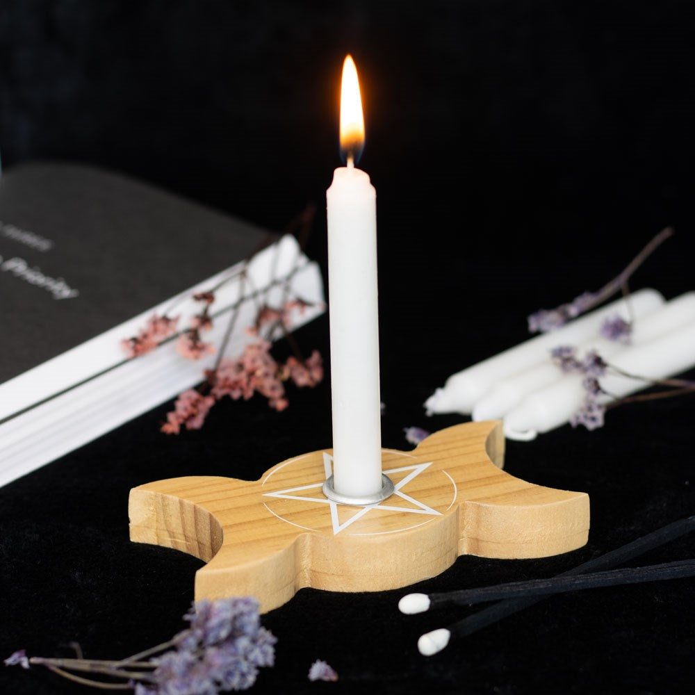 Candelabro de madera natural con hechizo de triple luna