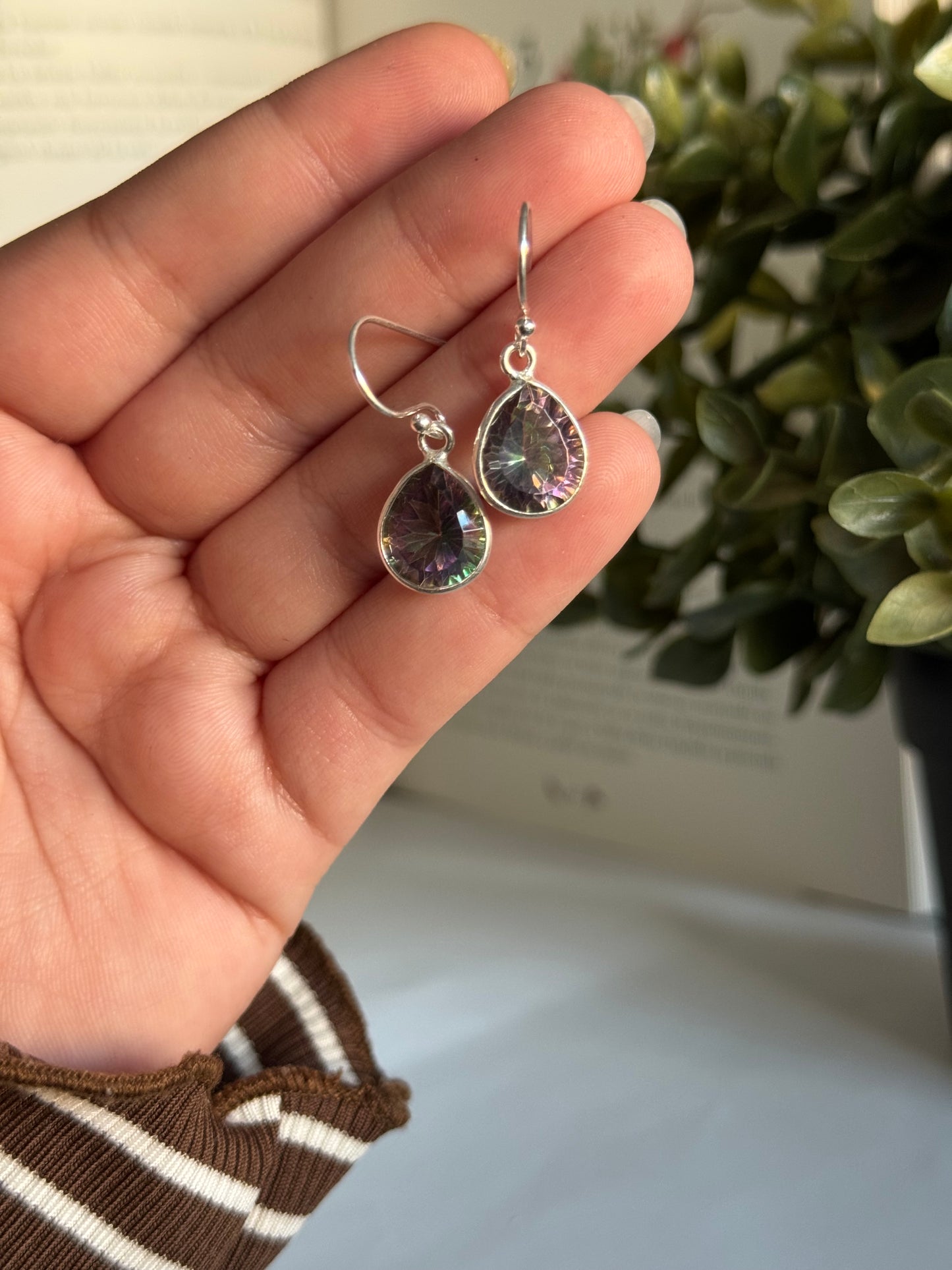 Pendientes de topacio místico de plata