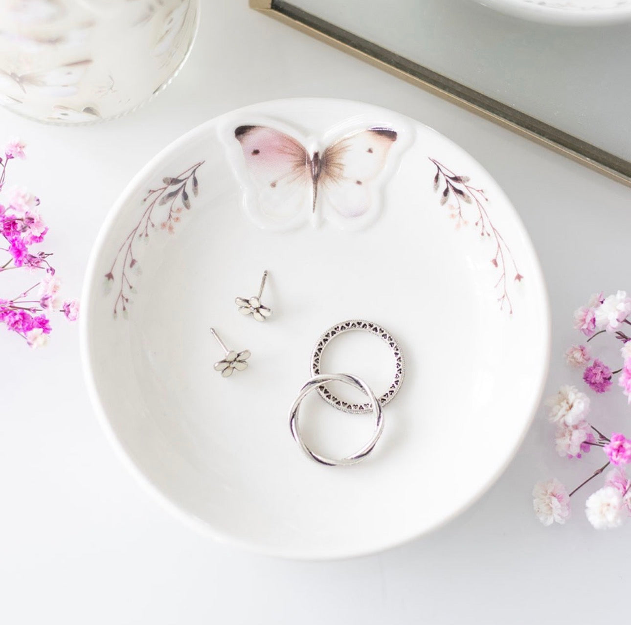 PLATO DE JOYAS CON MARIPOSA BLANCA