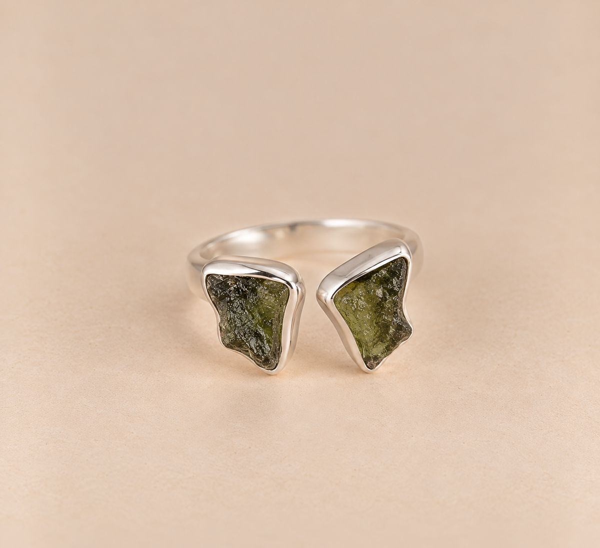 Anillo Moldavita plata 925 ajustable