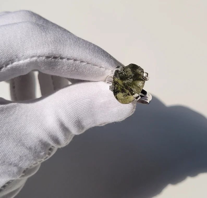 Anillo moldavita con (Certificado autenticidad)