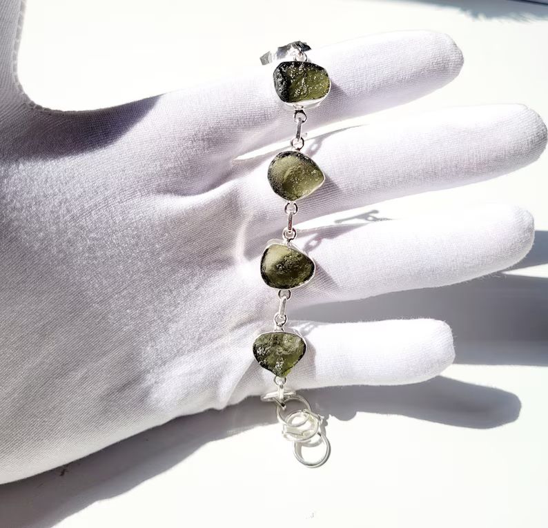 Pulsera de Moldavita plata de ley con (certificado de autenticidad)