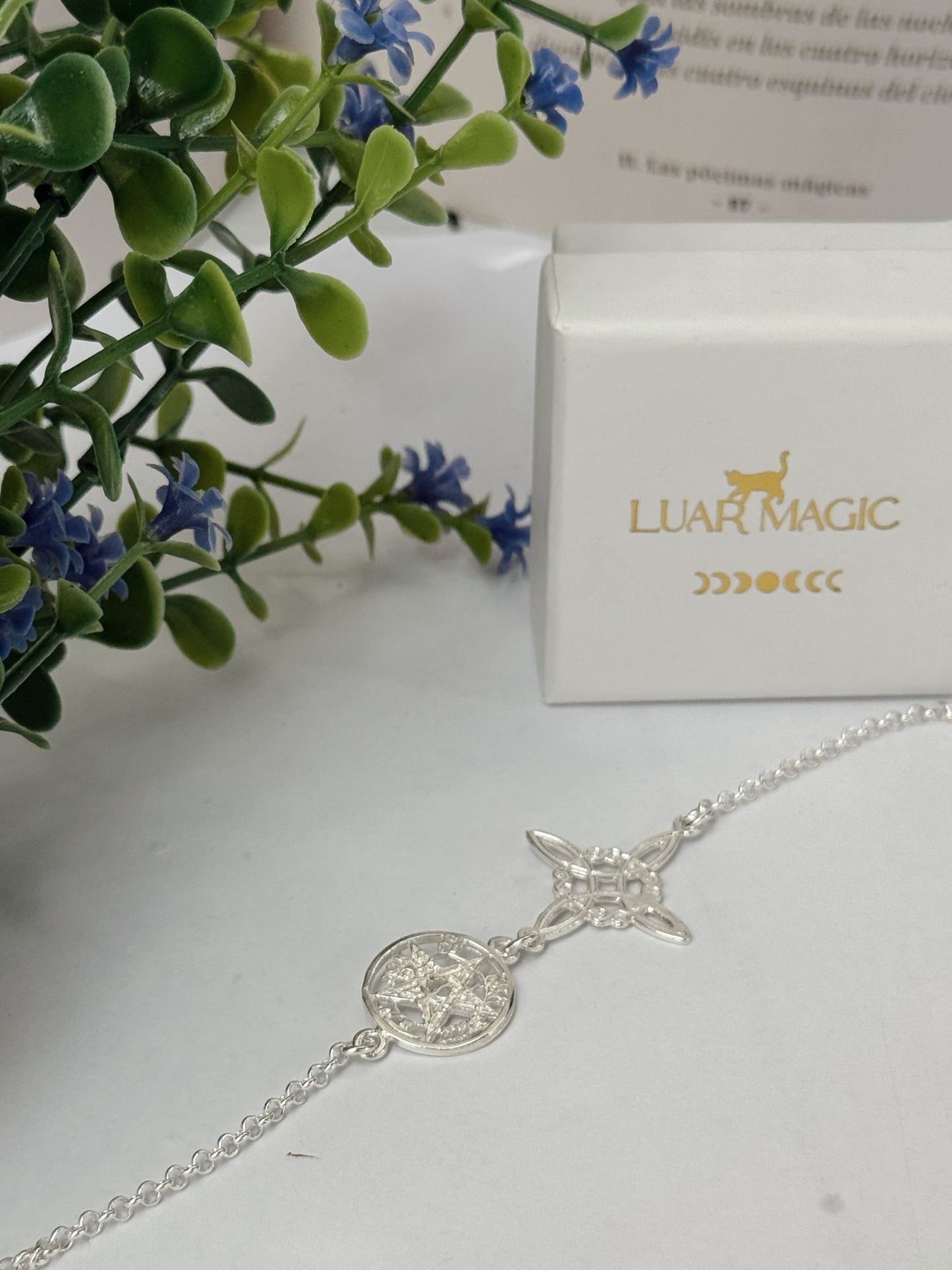 Pulsera doble protección nudo de bruja y tetagramaton plata de ley 925