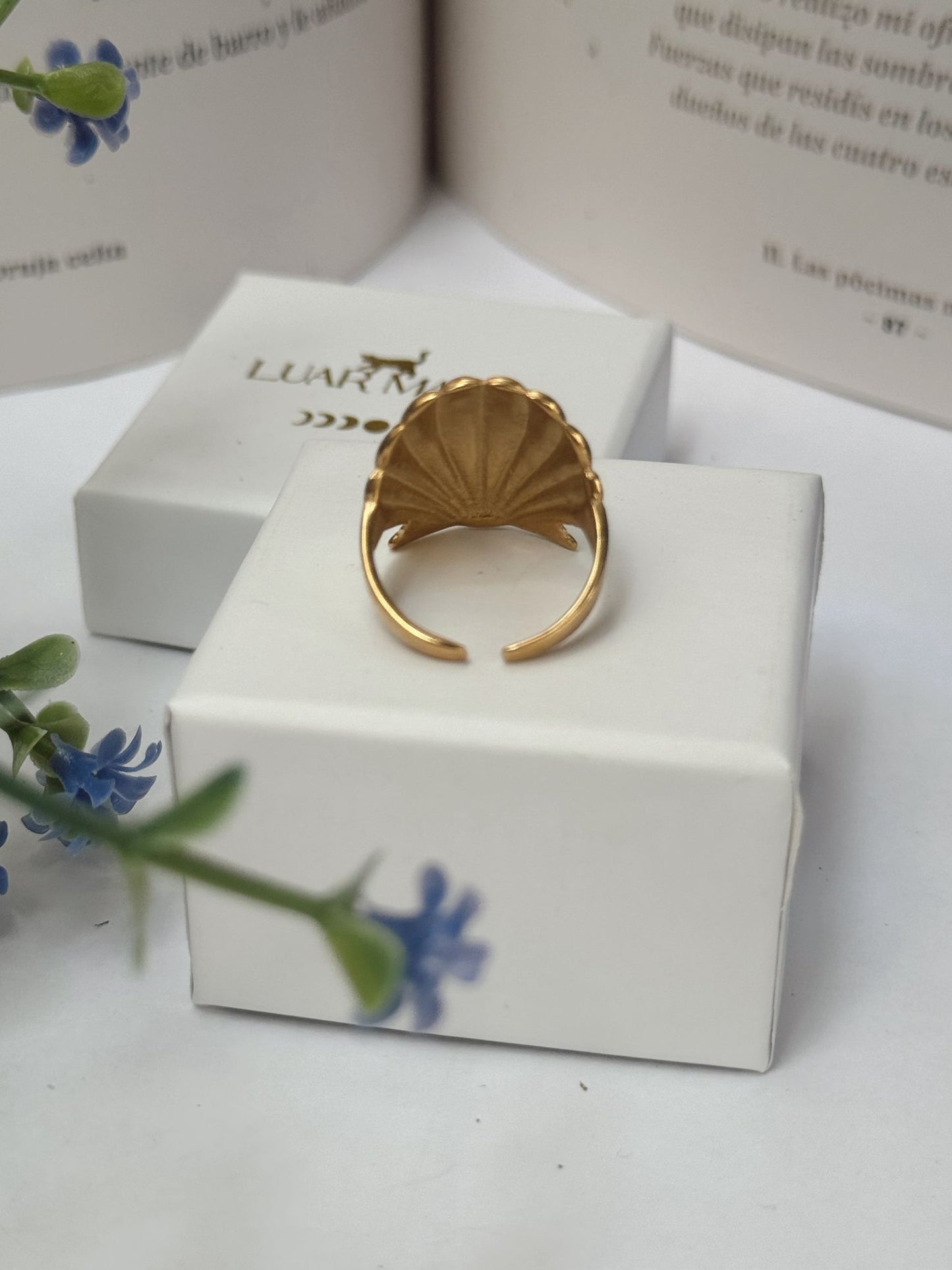 Anillo ajustable concha Marina