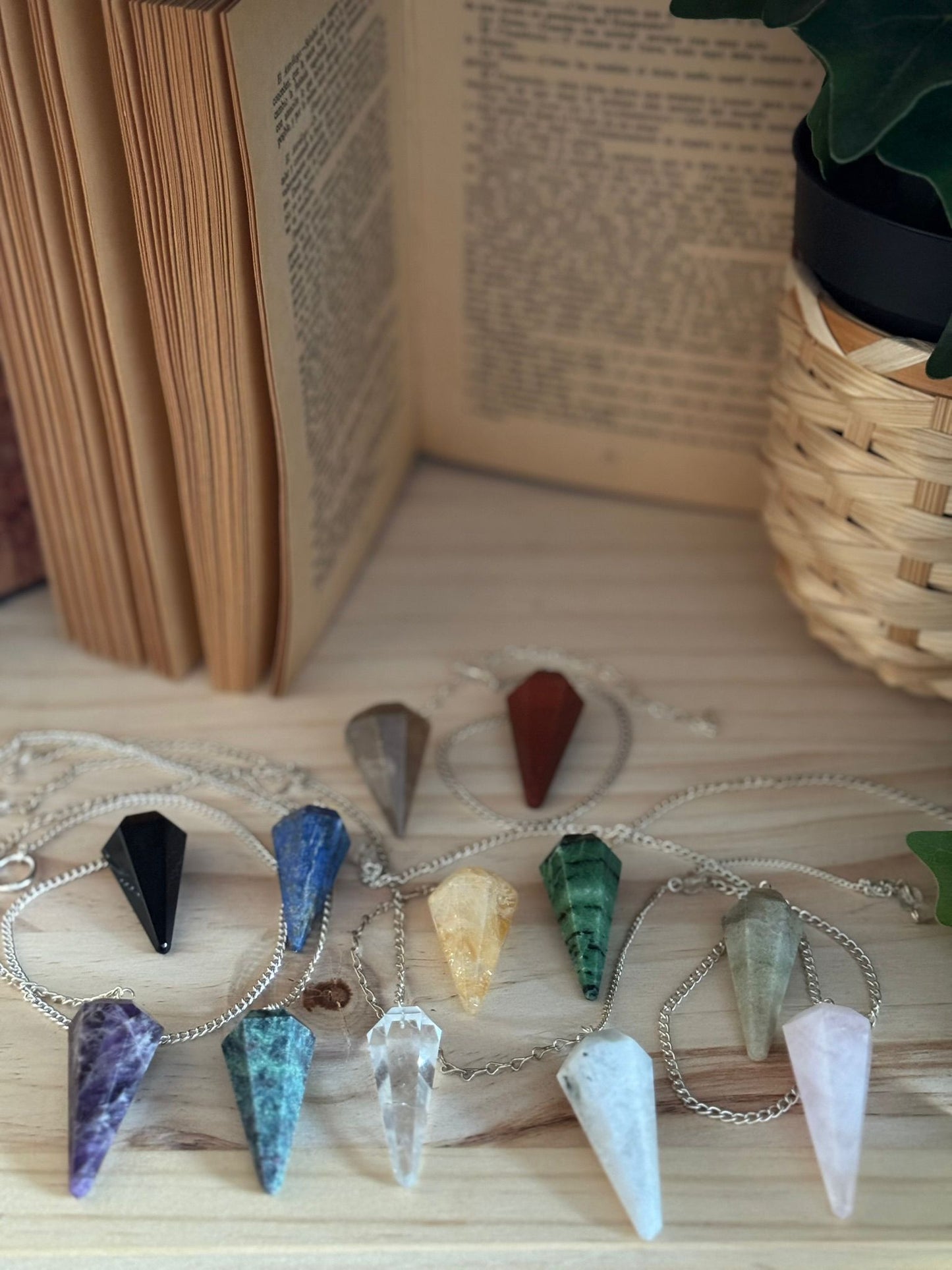 Péndulos de minerales a Elegir – Calidad Extra con Cadena de Acero