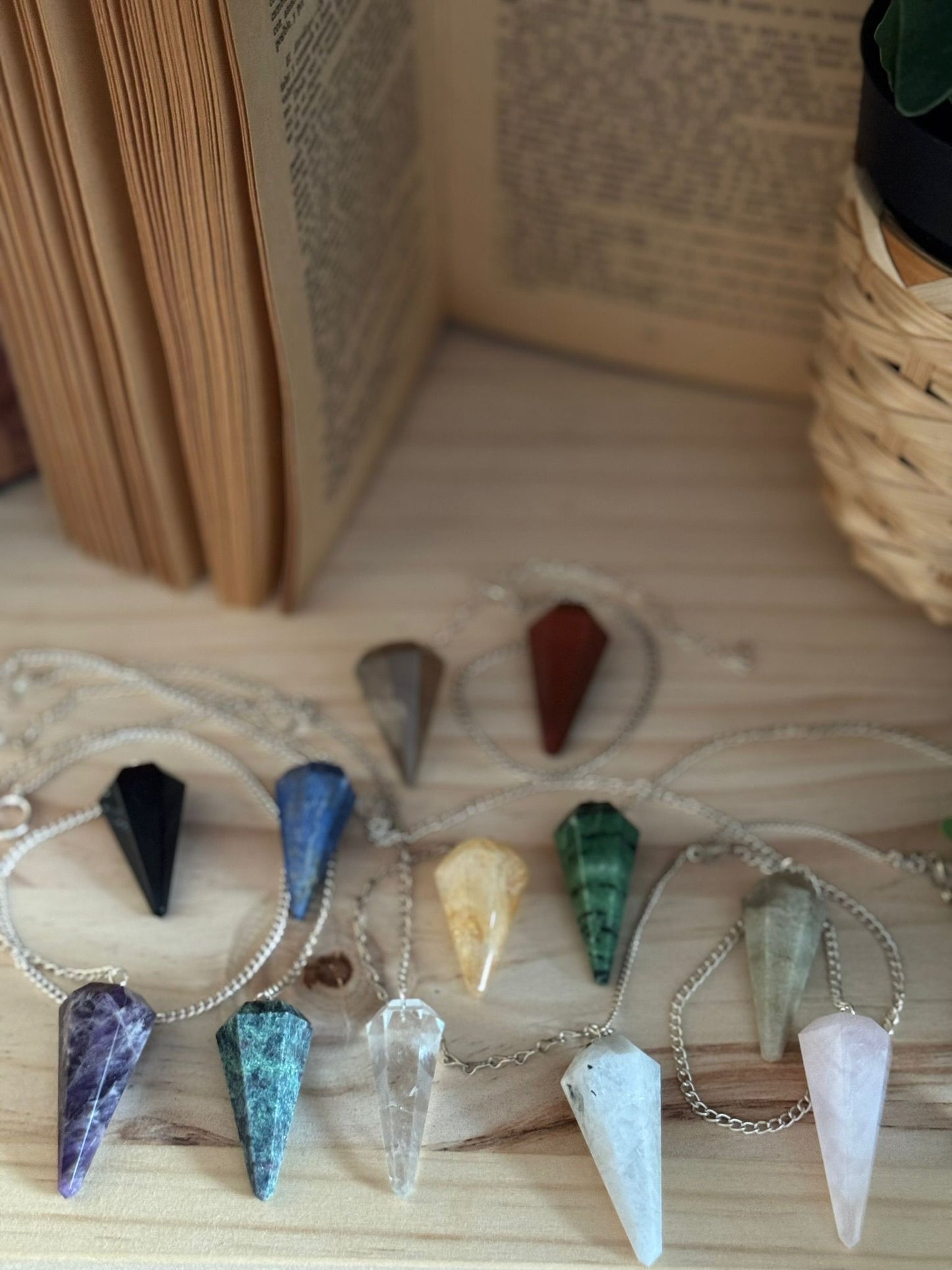 Péndulos de minerales a Elegir – Calidad Extra con Cadena de Acero