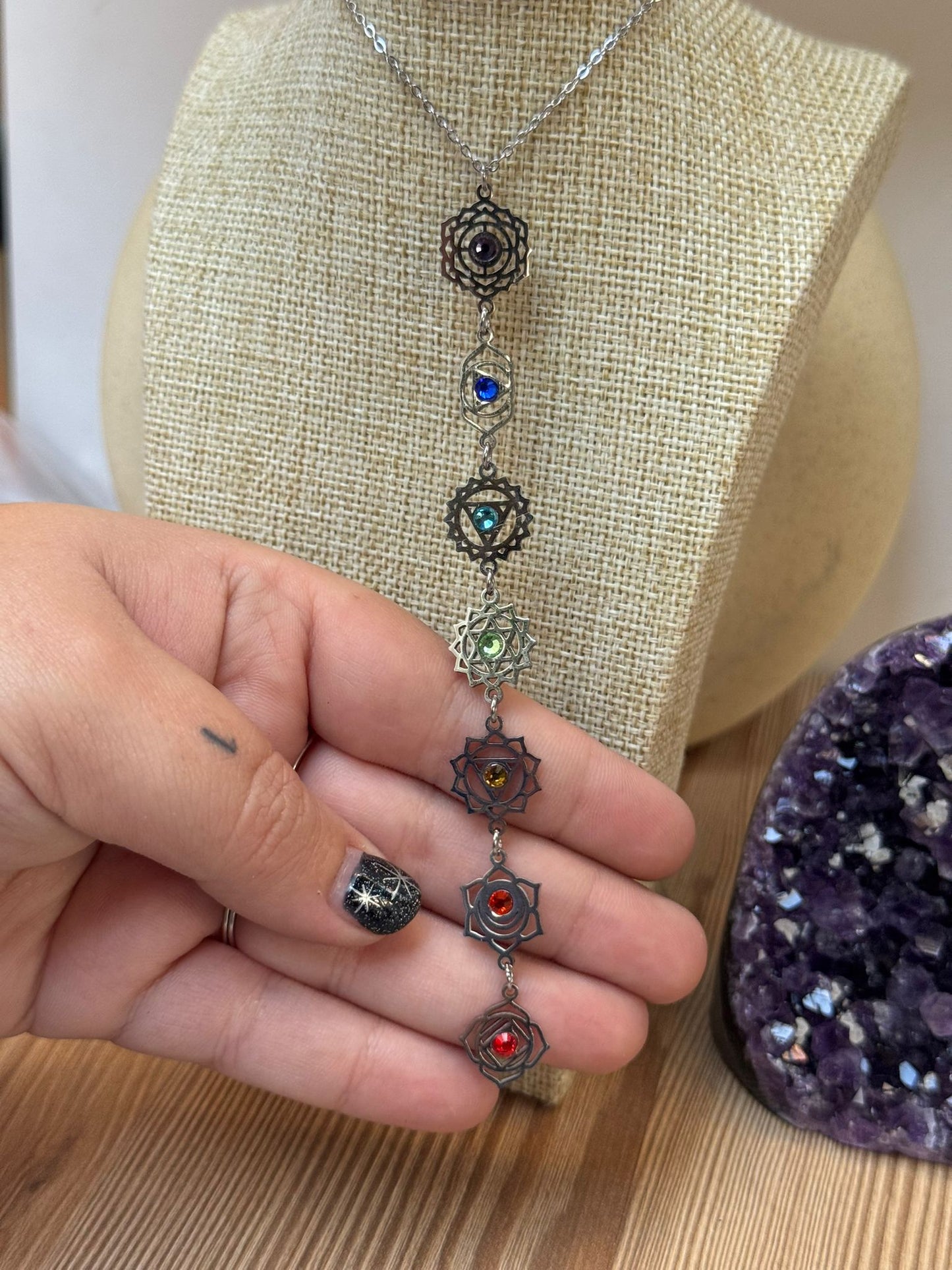 Colgante 7 Chakras en Acero Inoxidable con Detalles en Acero inox