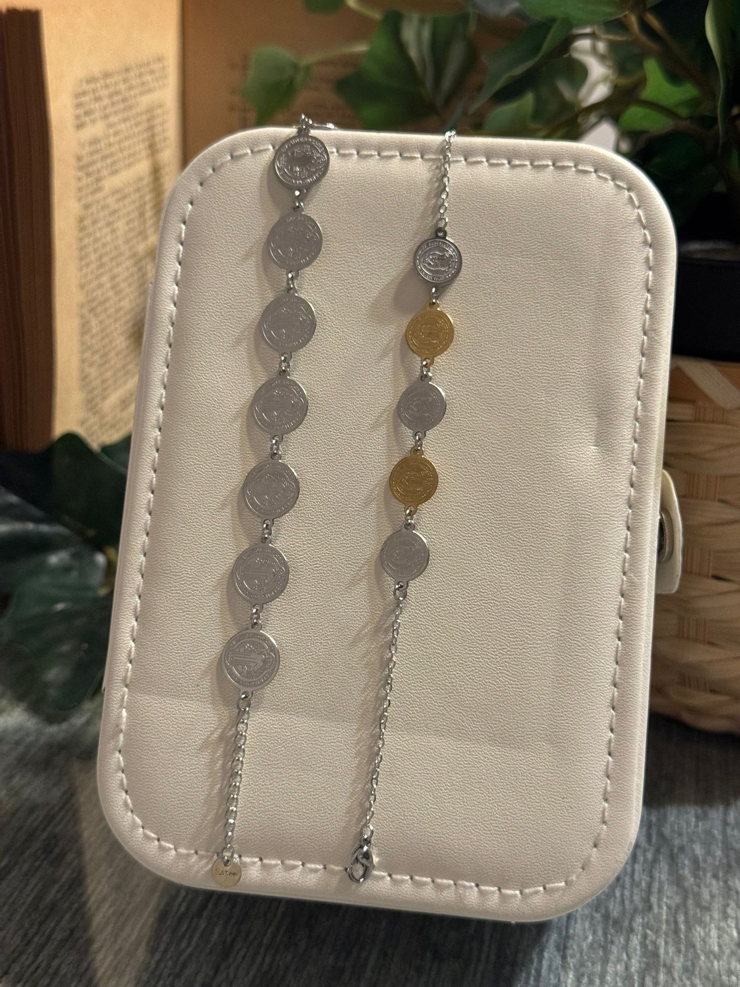 Pulsera San Benito – Dos Opciones Disponibles (Acero Inoxidable o de Plata)