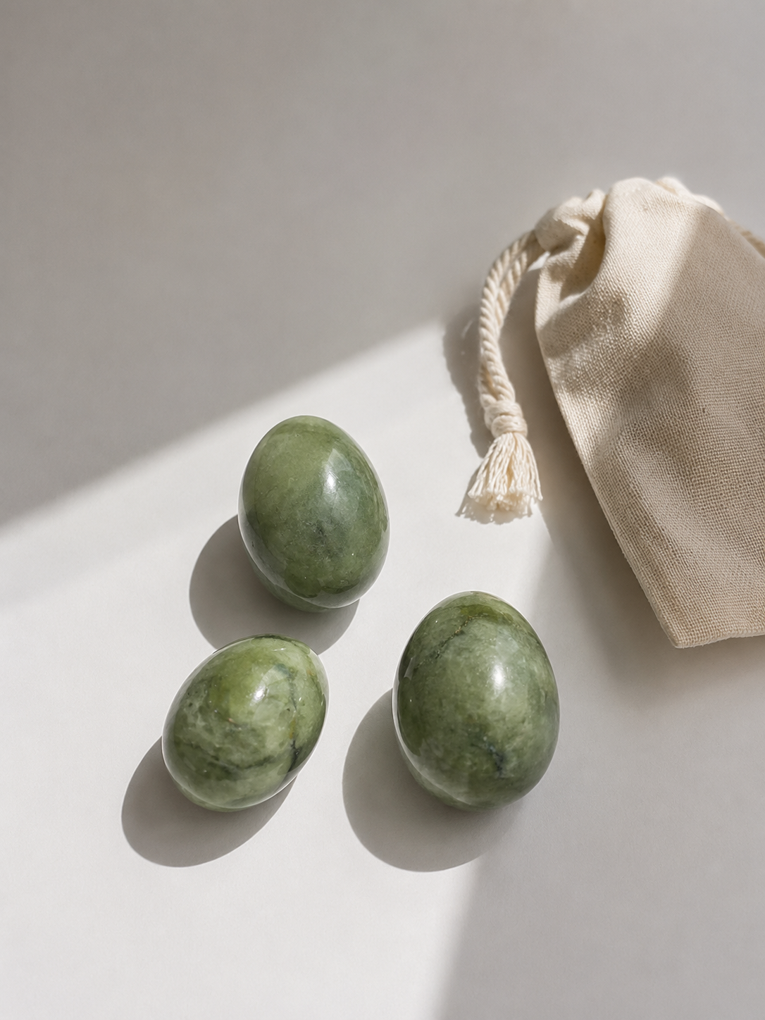 Huevos yoni de jade verde