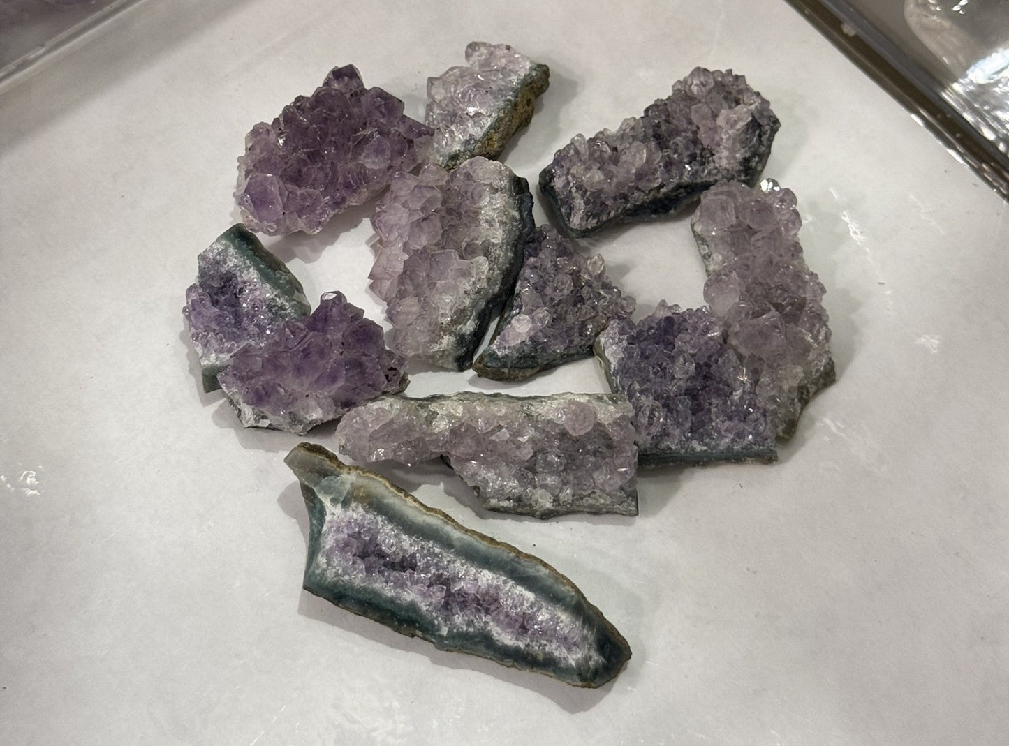 Mineral Drusa de amatista pequeña