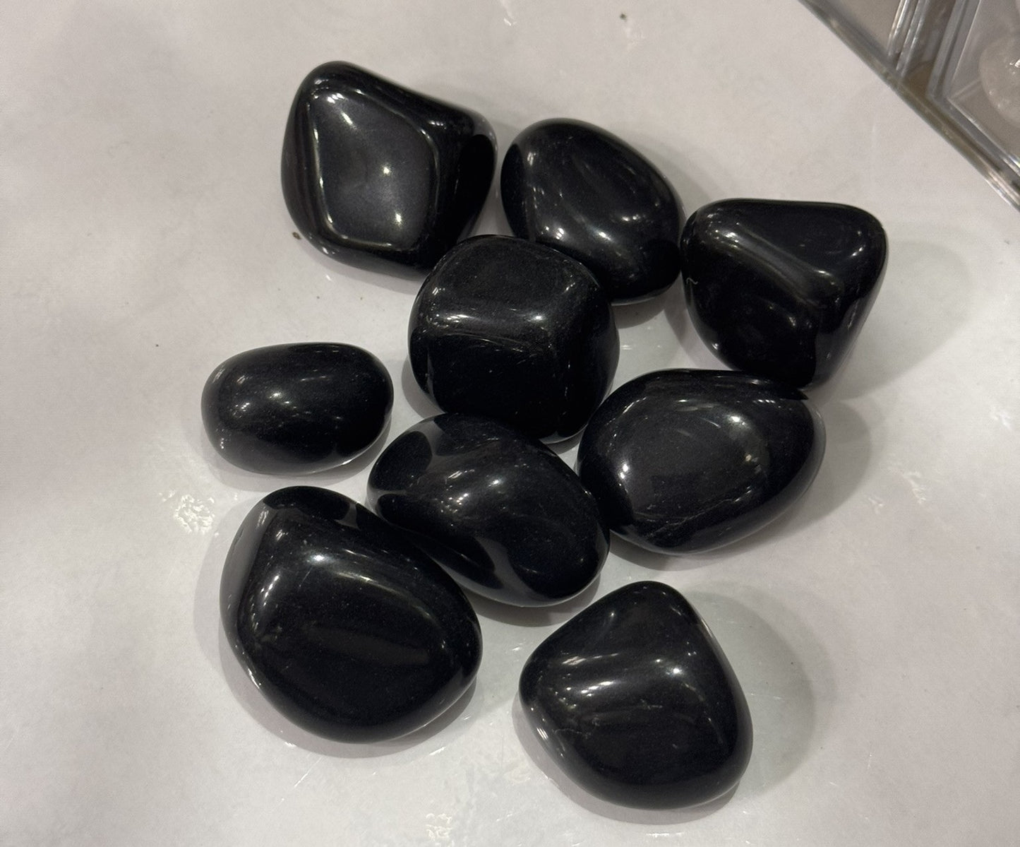 Mineral rodado turmalina negra