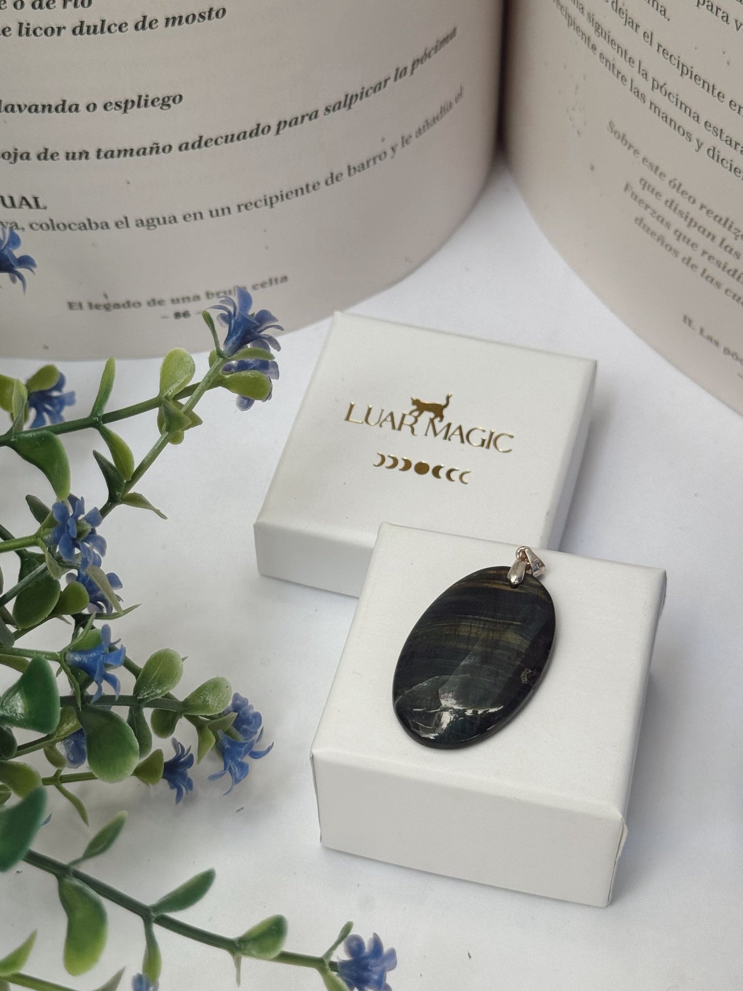 Colgante de Ojo de Águila en Plata de Ley 925