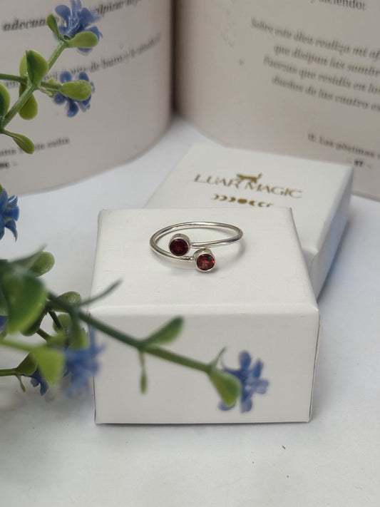 Anillo de Plata con Granate