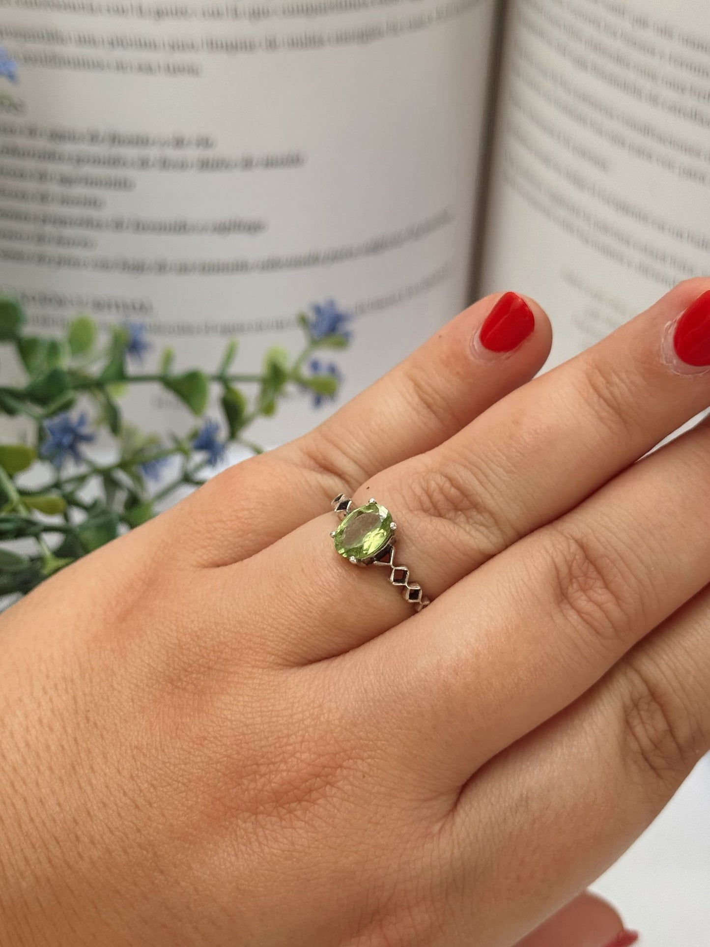 Anillo de Plata con Peridoto/olivino
